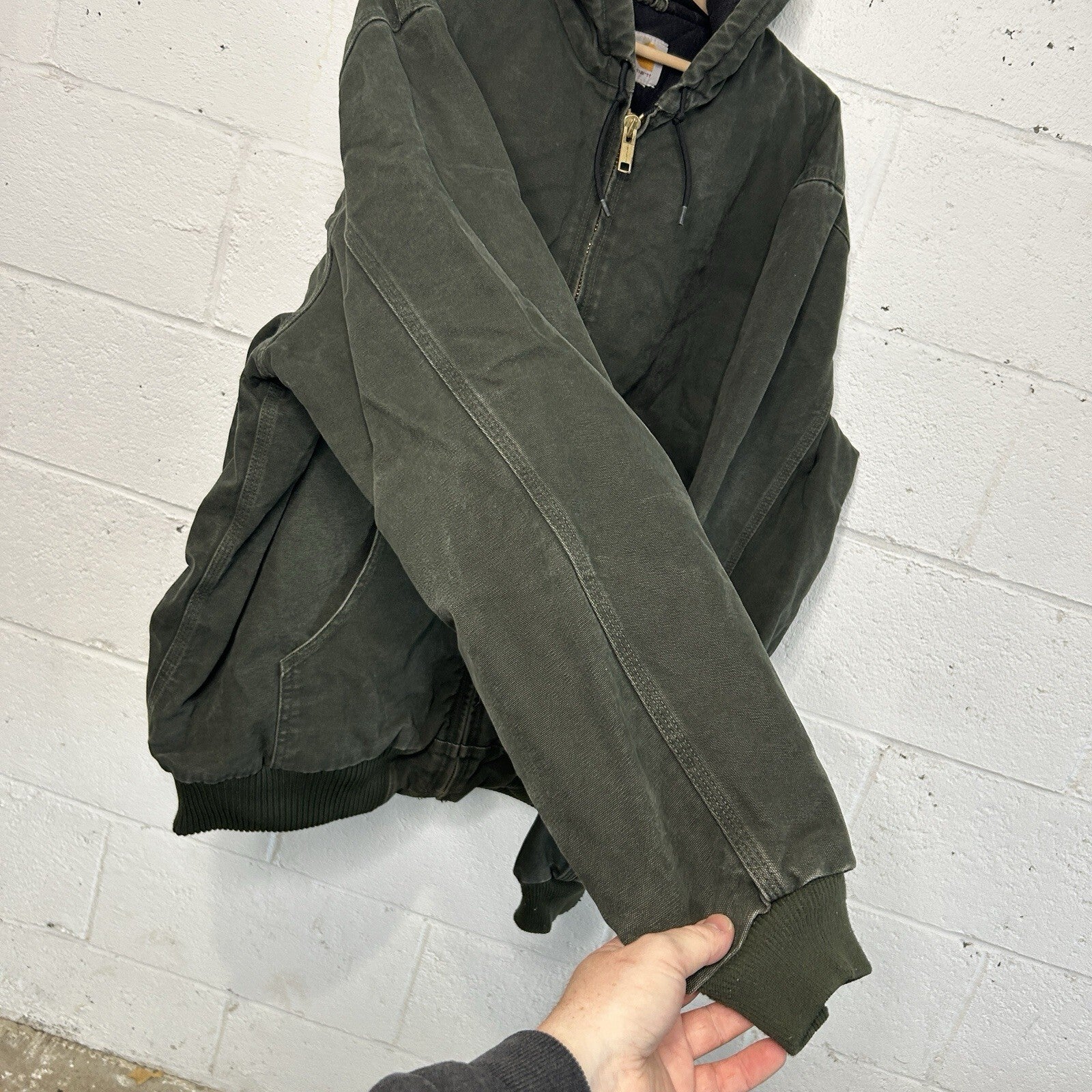 Vintage Carhartt Quilted Hooded Active Jacket “Moss” J130 MOS Men’s X-Large