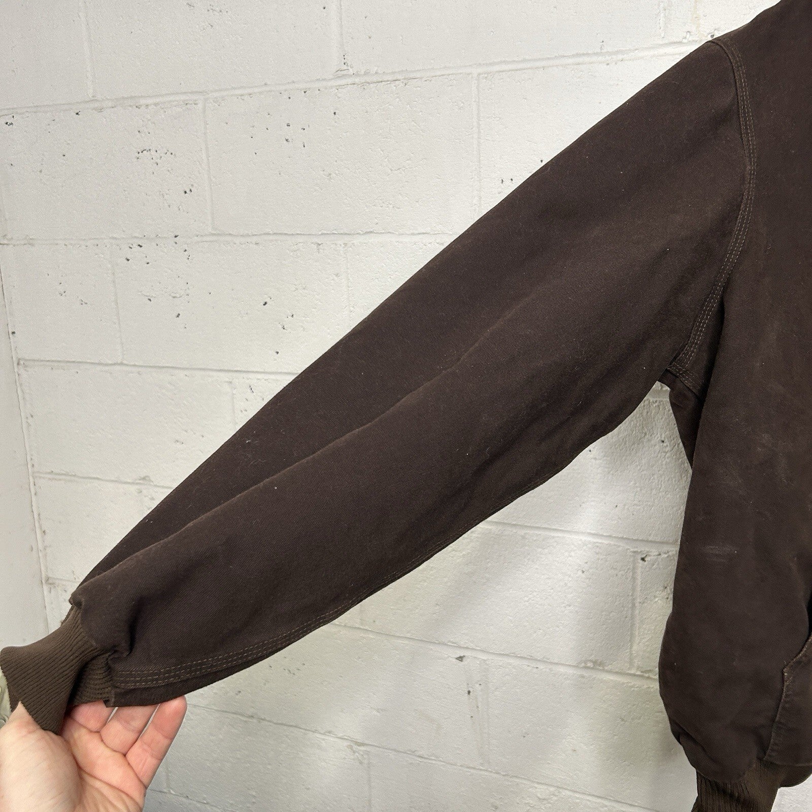 Vintage Carhartt Hooded Active Jacket “Dark Brown” J130 DKB Men’s X-Large Worn