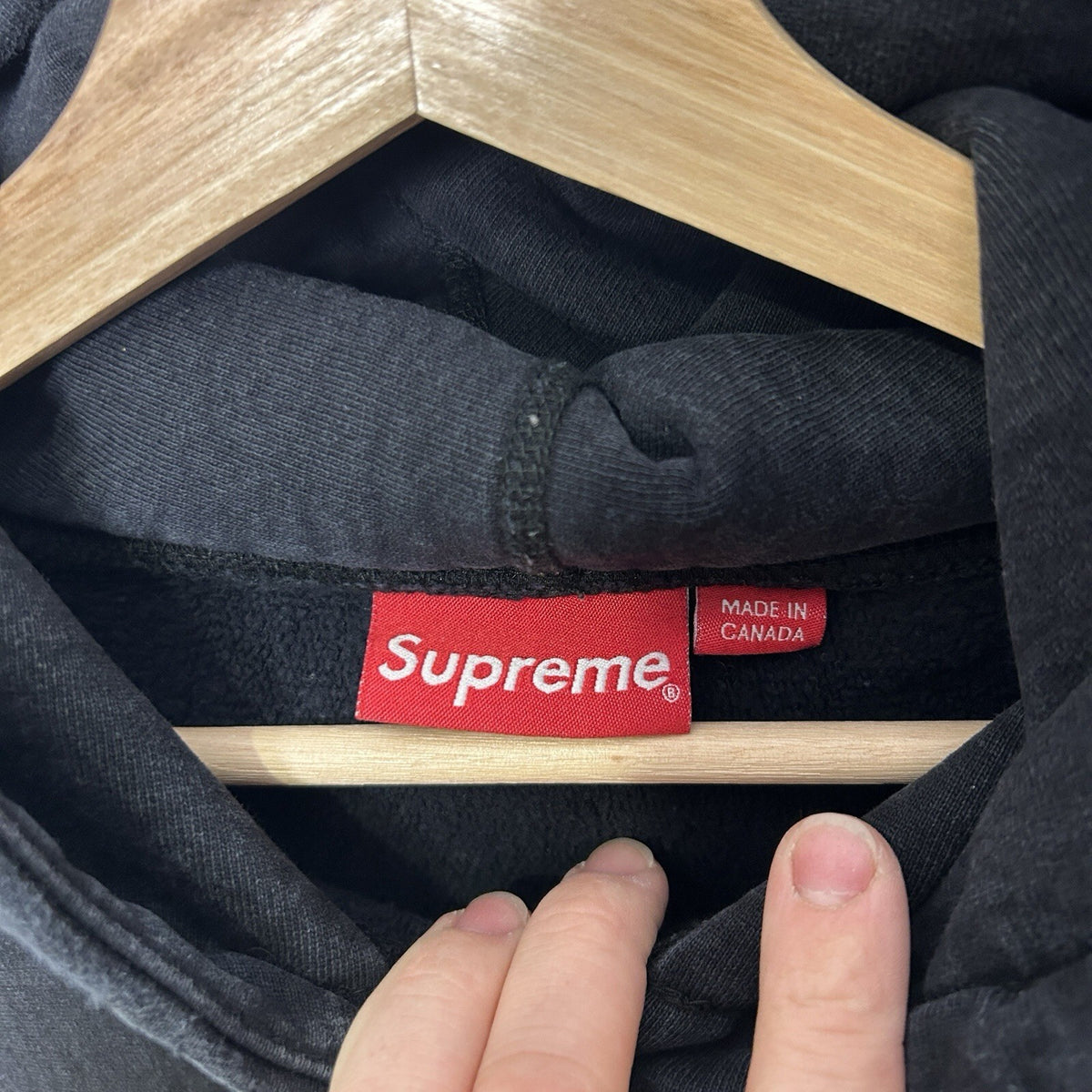 Supreme Gradient Sleeve Logo Hooded Sweatshirt “Black” FW18 Men’s Medium