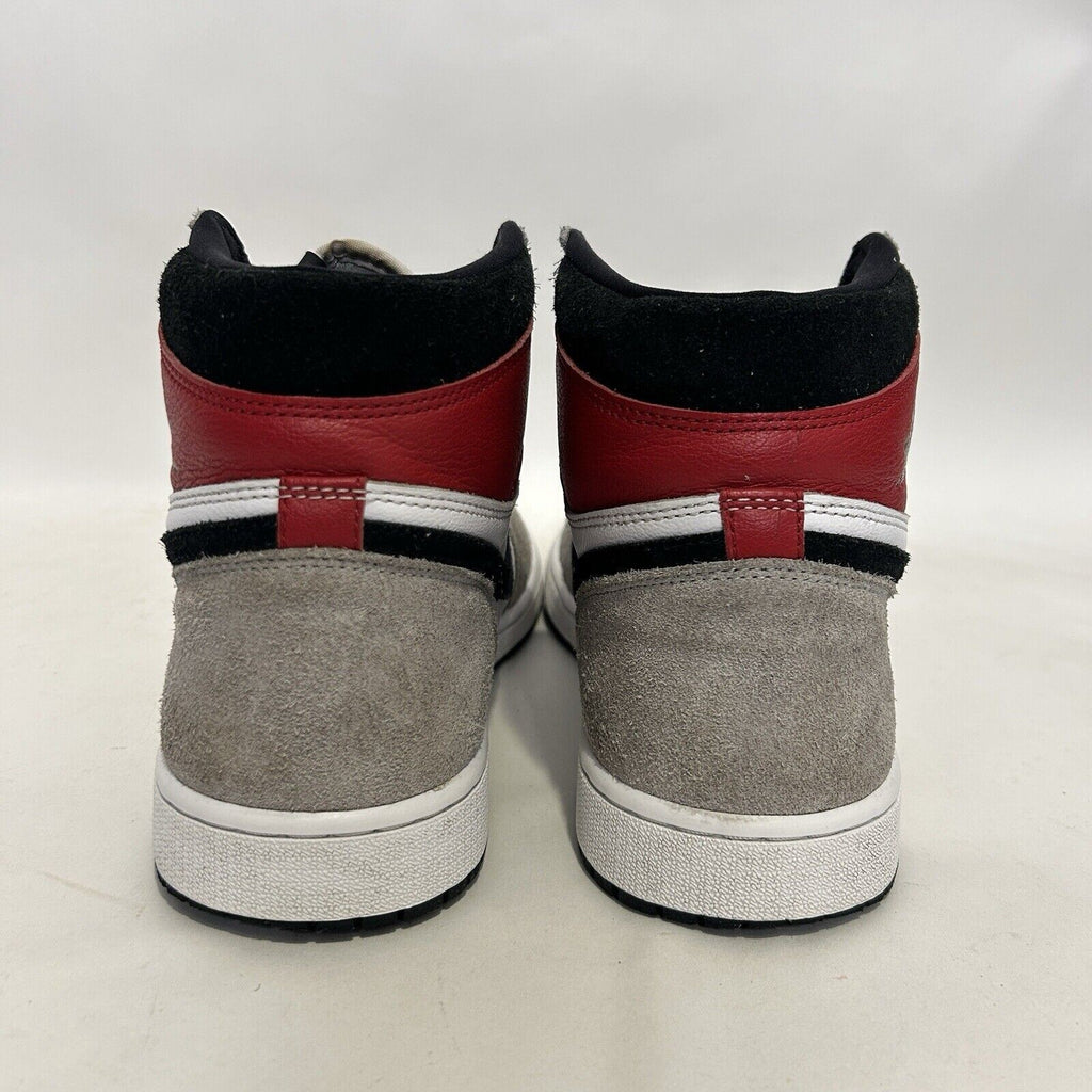 Nike Air Jordan 1 Retro High OG “Light Smoke Grey”