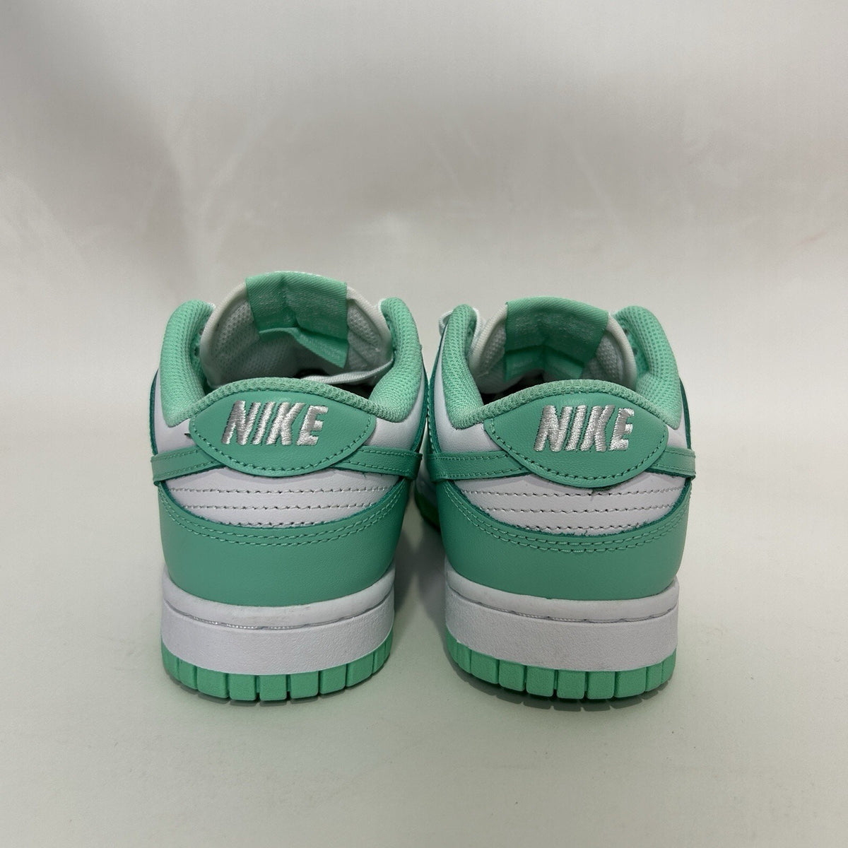 Nike Dunk Low WMNS “Green Glow” 2021