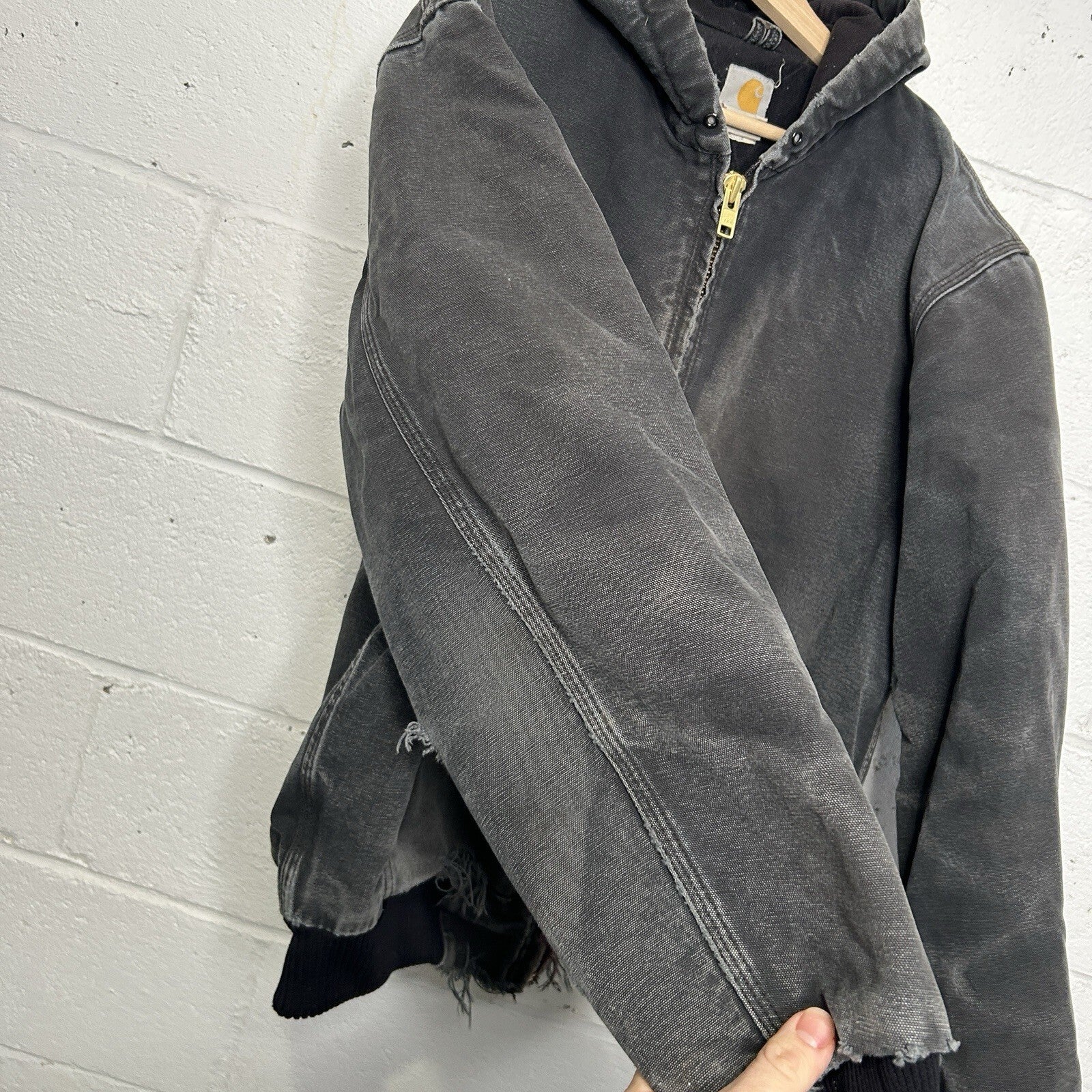 Vintage Carhartt Quilted Hooded Active Jacket “Black” J140 BLK Men’s Medium