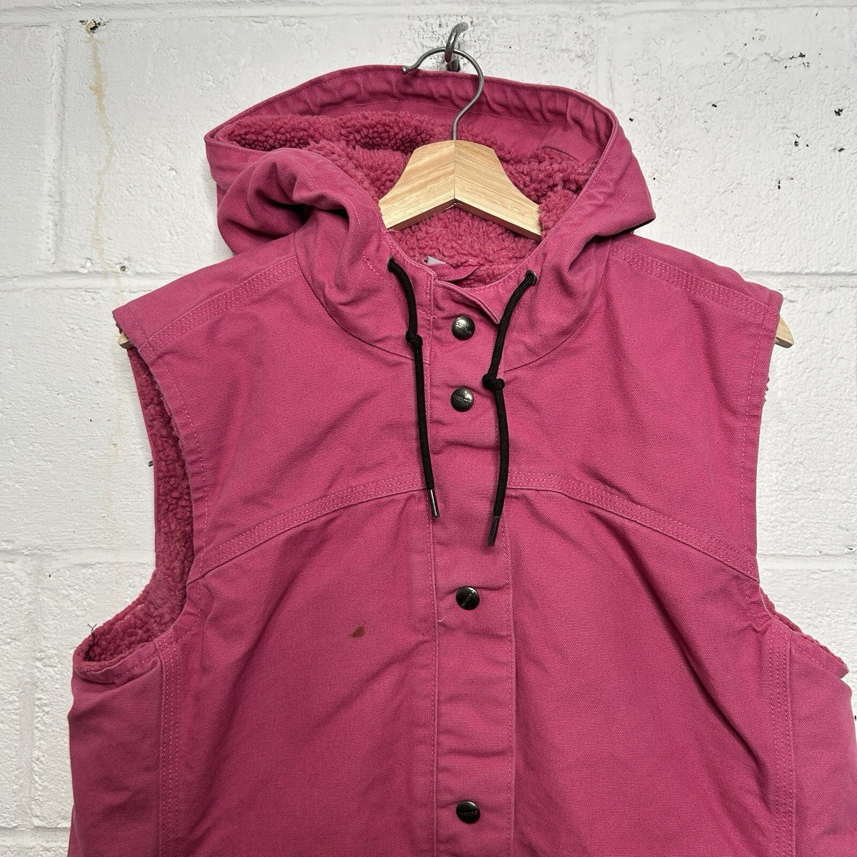 Carhartt Sandstone Sherpa-Lined Hooded Vest “Tulip Pink”