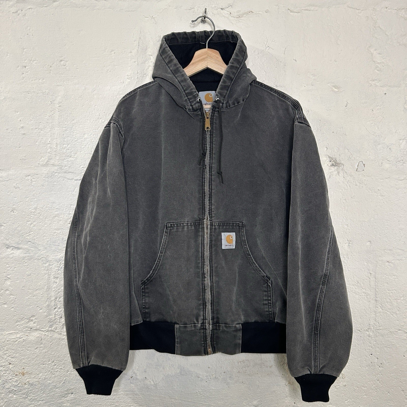 Vintage Faded Carhartt Thermal Hooded Active Jacket “Black” JR105 Men’s Large