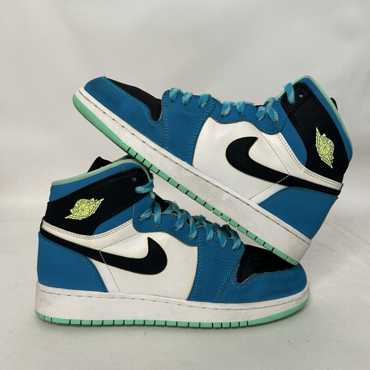 Nike Air Jordan 1 Retro High OG “Blue Lagoon”