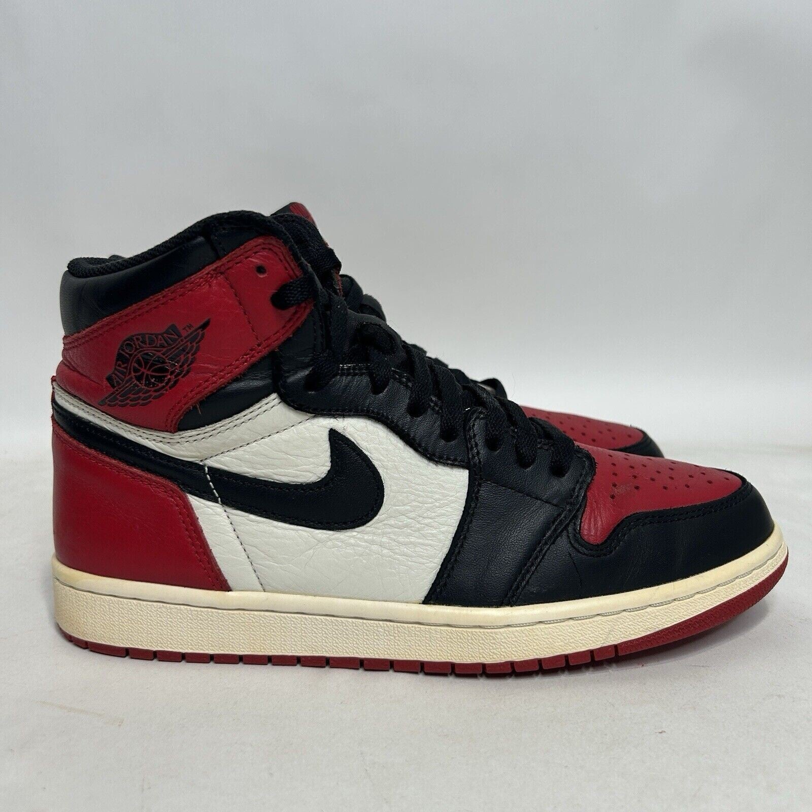Nike Shoes Air Jordan 1 Retro OG High “Bred Toe/Chicago” 555088–610 Men’s 9.5