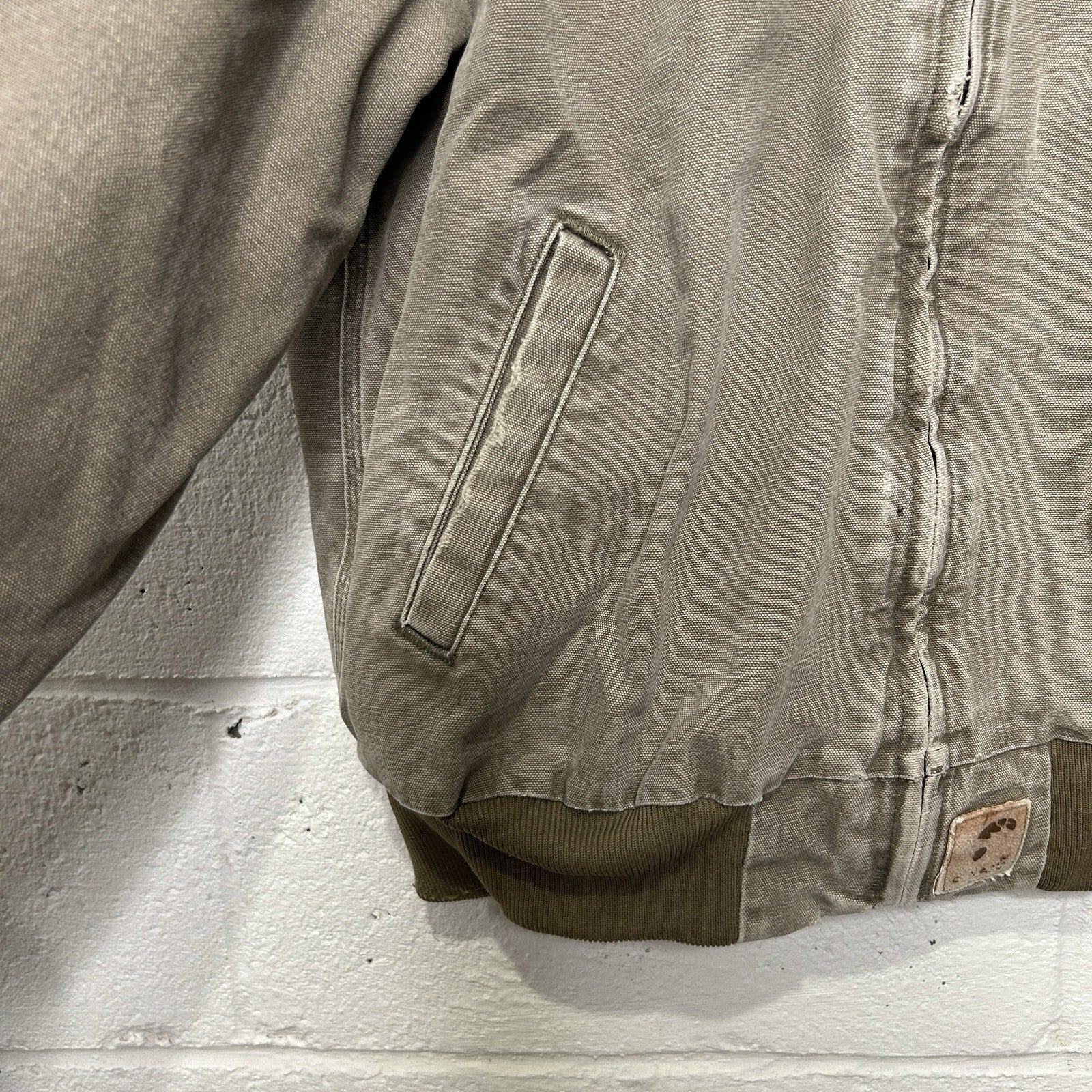 Vintage Carhartt Mesh-Lined Santa Fe Jacket “Desert Brown” J102 DES Men’s Large