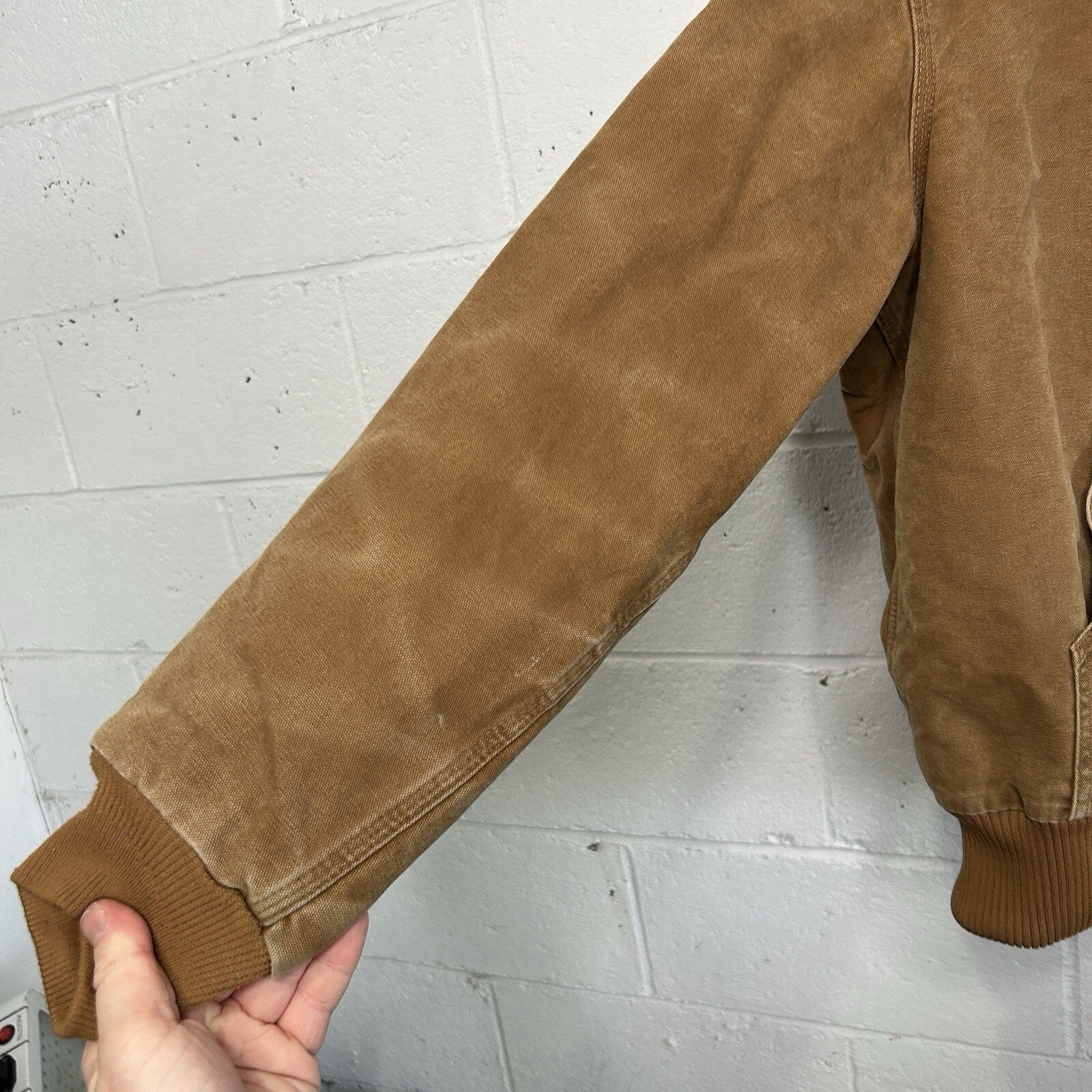 Carhartt Hooded Quilt-Lined Active Jacket “Brown” J130-211 Men’s Medium