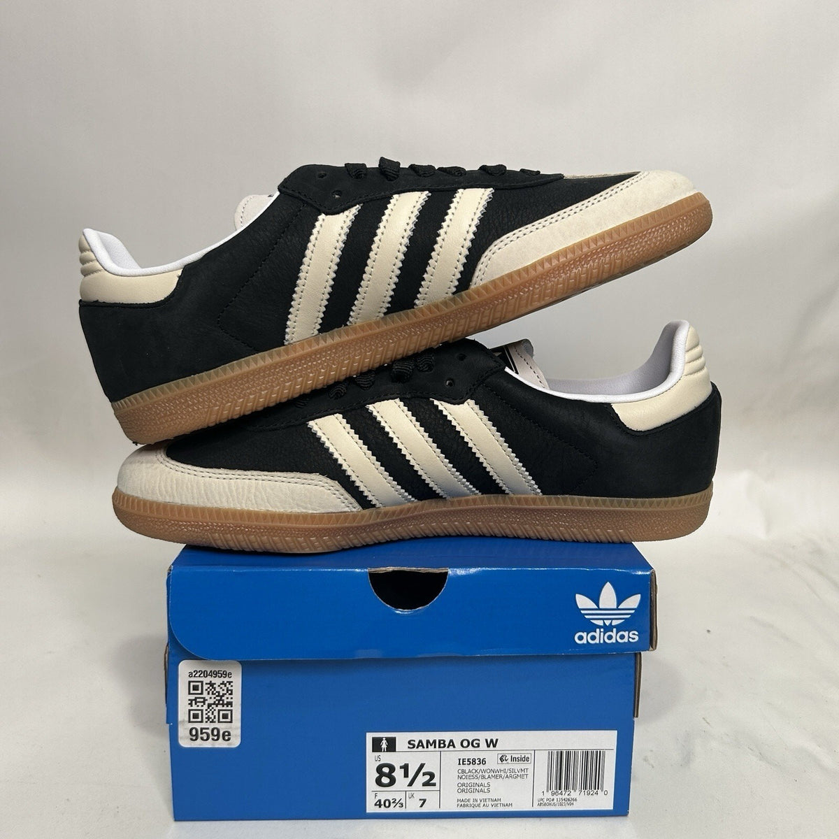 adidas Samba OG WMNS “Core Black Wonder White”