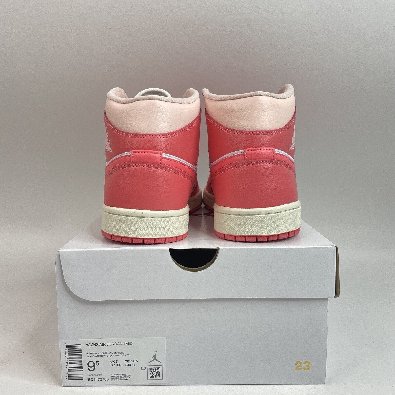 Nike Air Jordan 1 Mid Retro “Strawberries & Cream” BQ6472-186 Women's 9.5 New