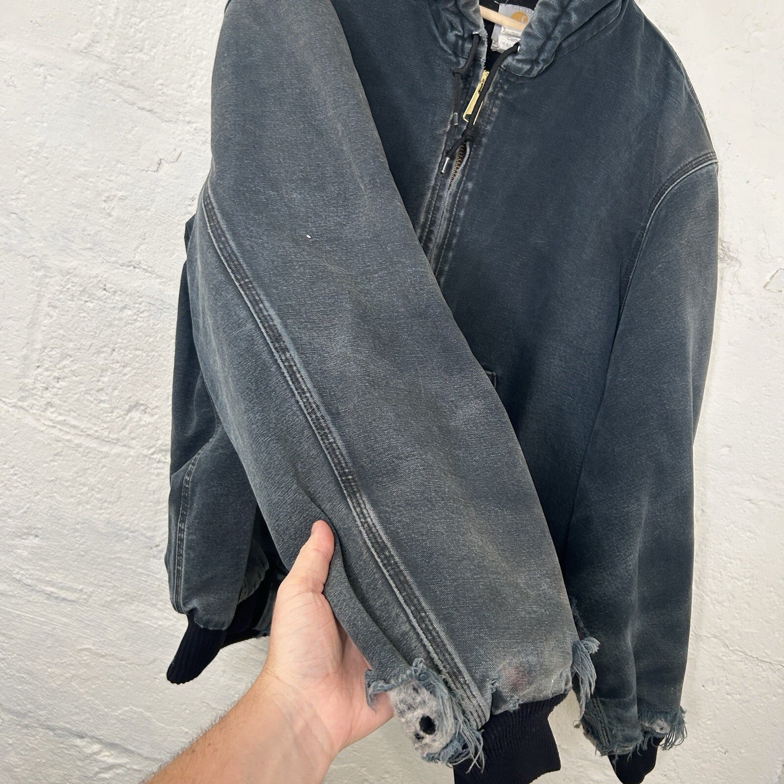 Vintage Faded Carhartt Quilted Active Jacket “Black” J140 BLK Men’s X-Large
