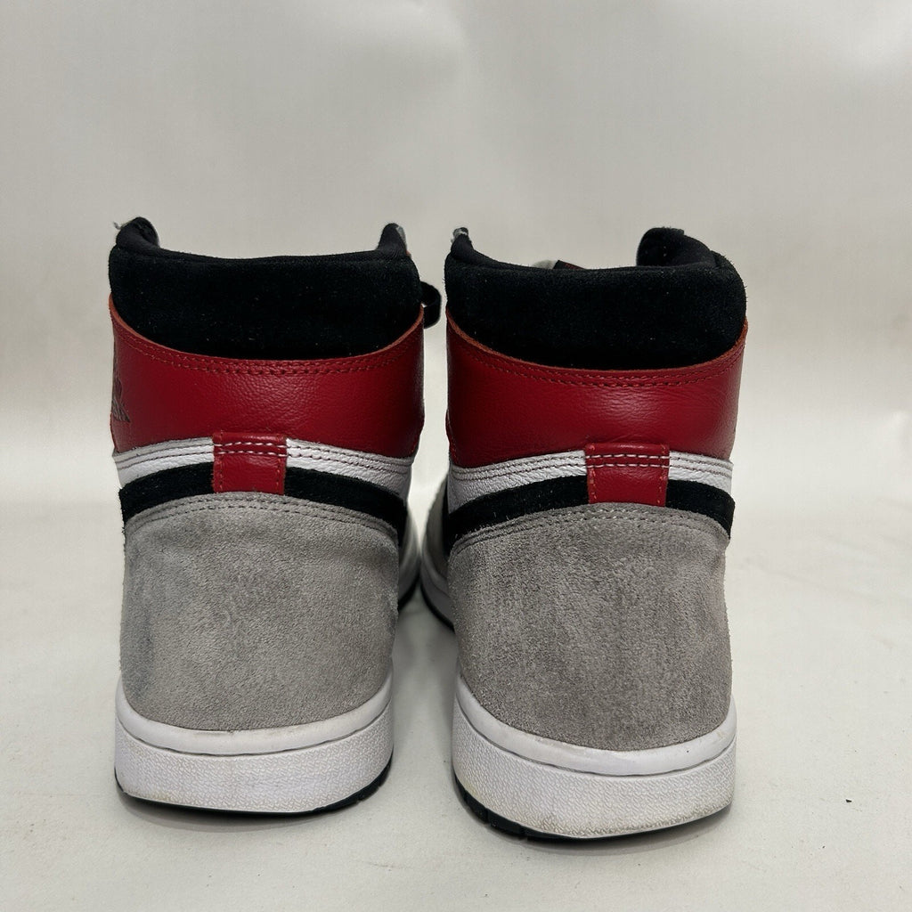 Nike Air Jordan 1 Retro High “Light Smoke Grey”