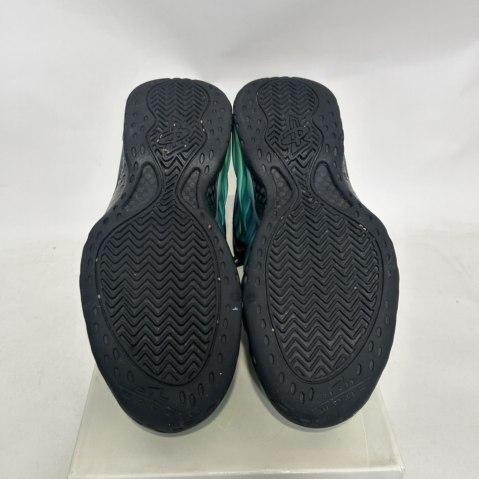 Nike Air Foamposite One “Northern Lights/Black Green” 840559-001 Men's 9.5 Worn