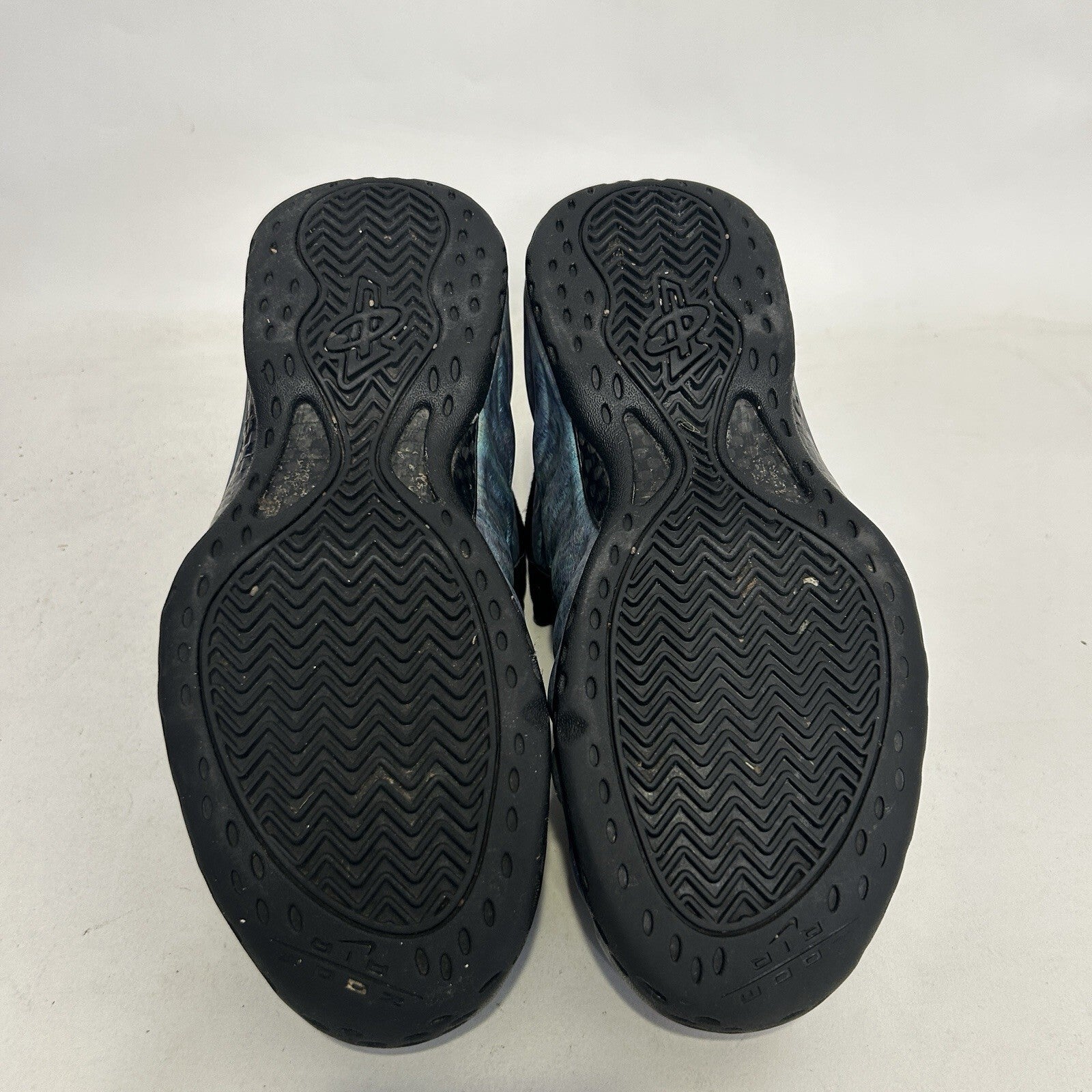 Nike Air Foamposite One Premium “Abalone” 575420-009 Men’s 9.5 Worn