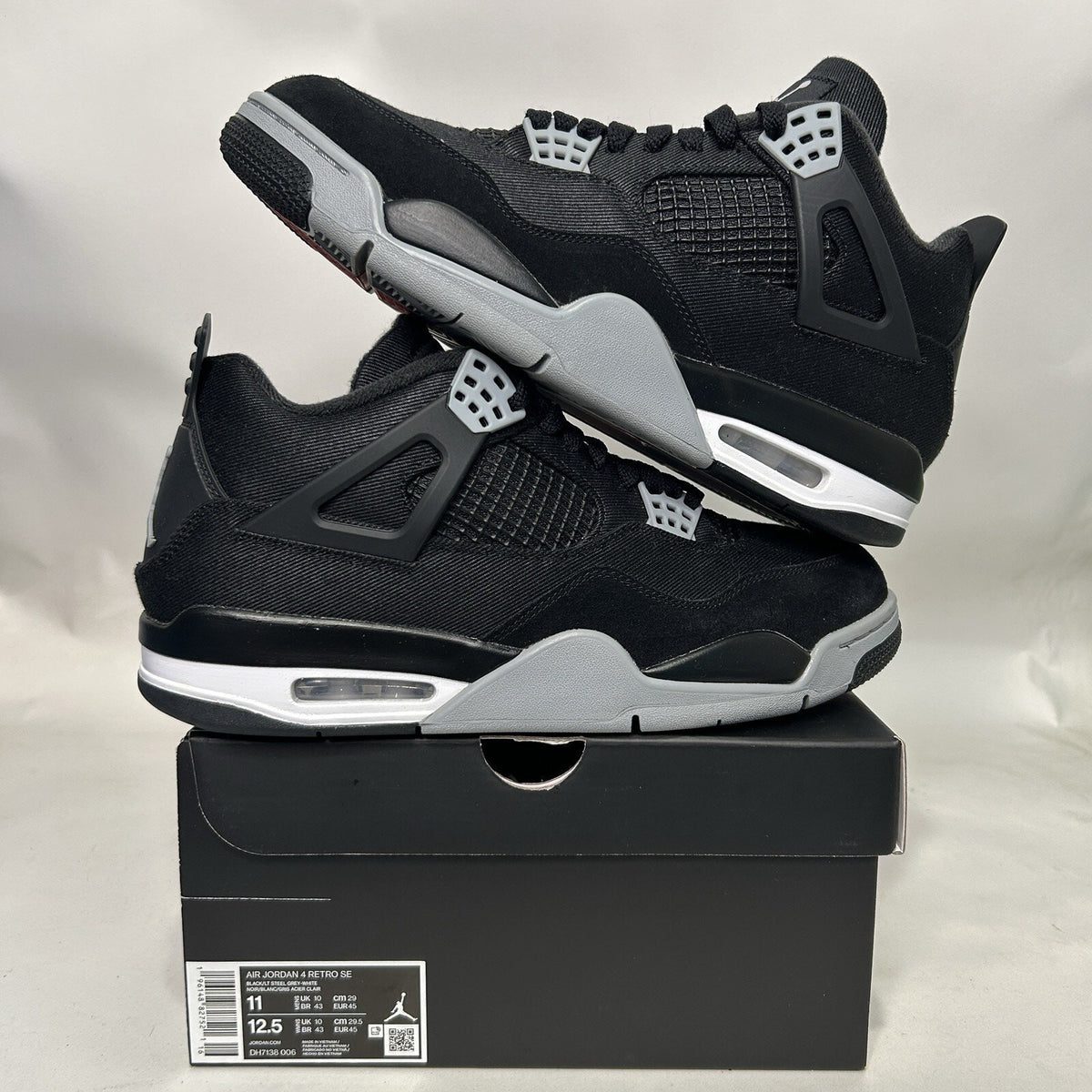 Nike Air Jordan 4 Retro SE “Black Canvas”