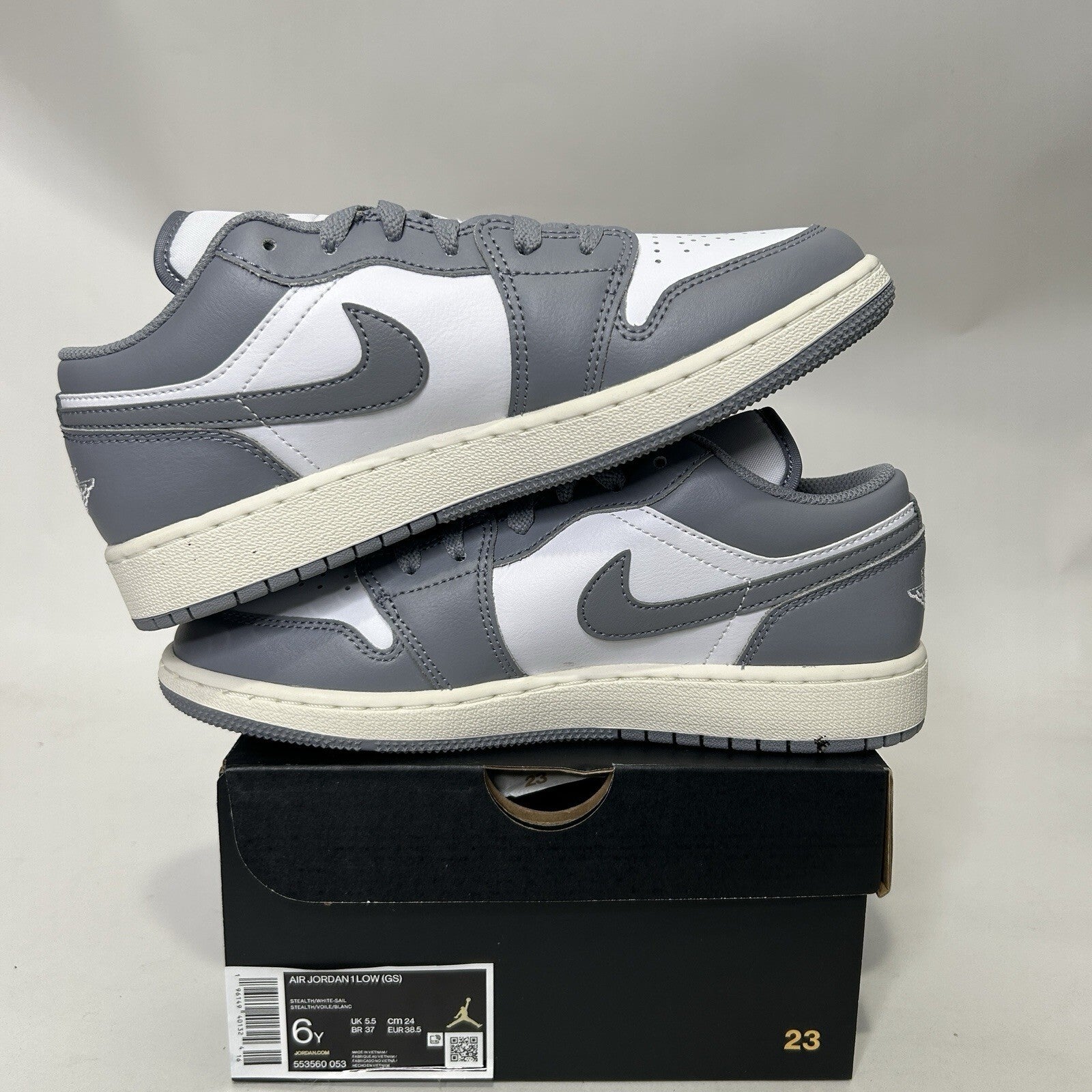 Nike Air Jordan 1 Low Retro (GS) “Stealth Grey/White-Sail” 553560-053 6Y/7.5W