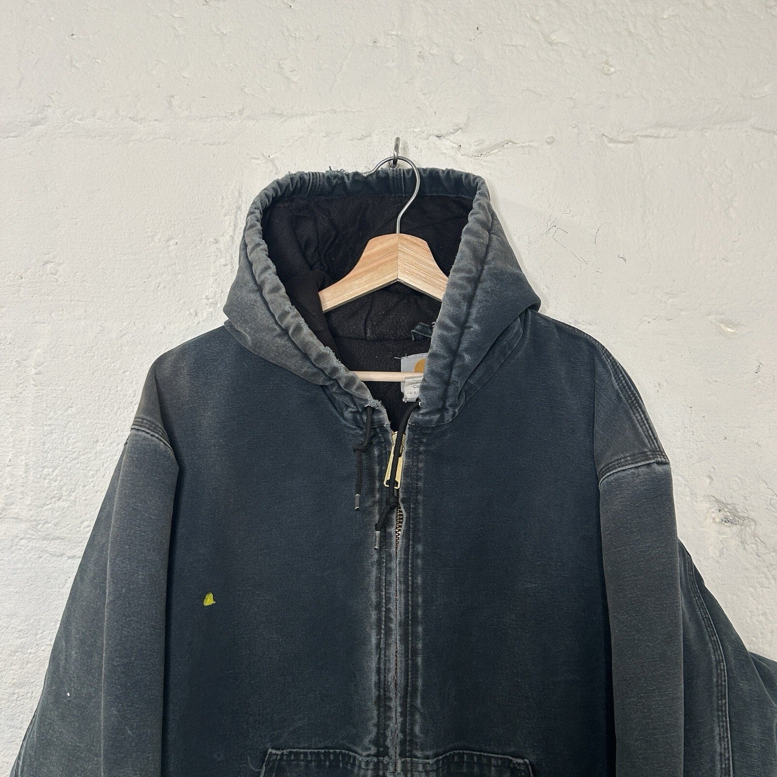 Vintage Faded Carhartt Quilted Active Jacket “Black” J140 BLK Men’s X-Large
