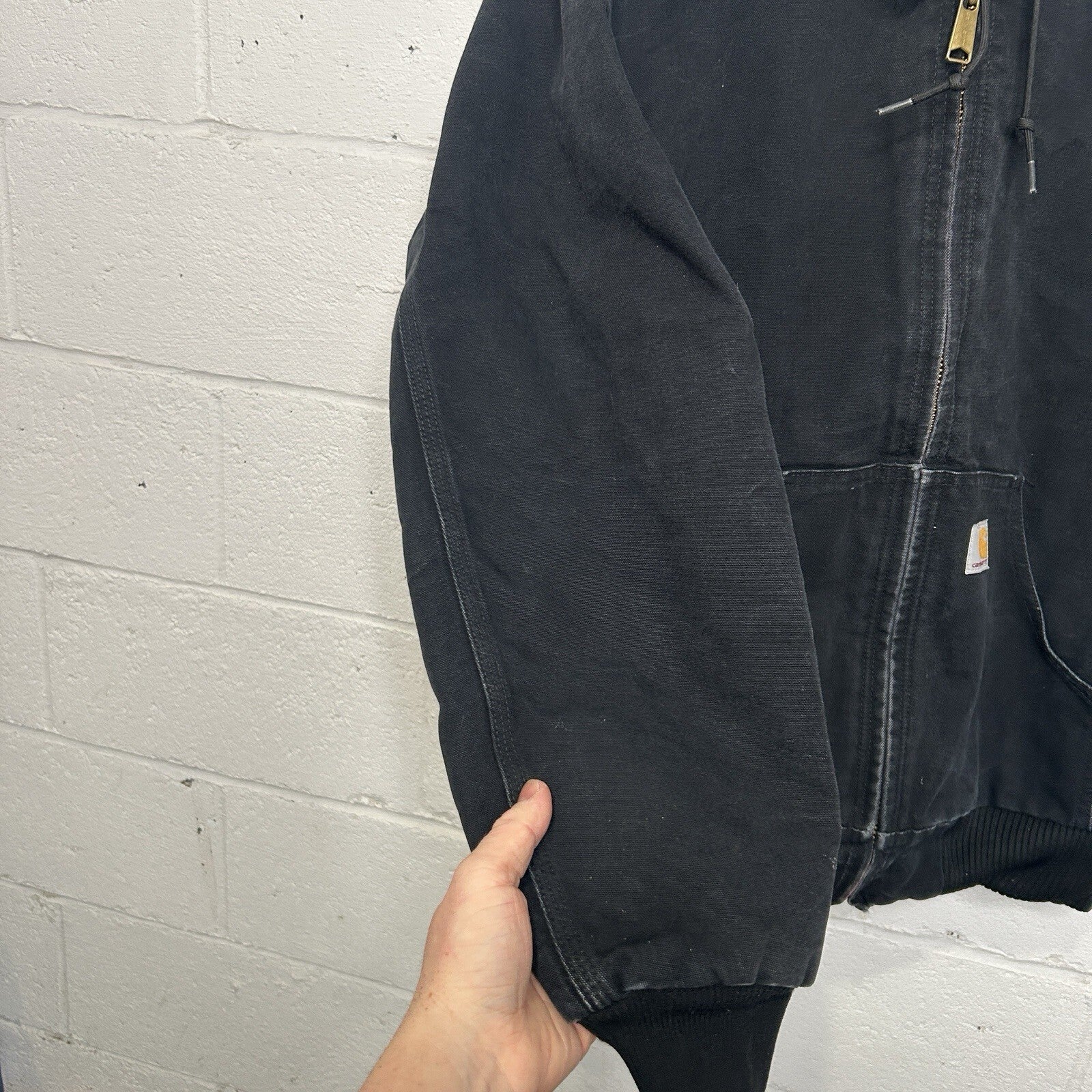 Vintage Carhartt Quilted Hooded Active Jacket “Black” J140 BLK Men’s Medium