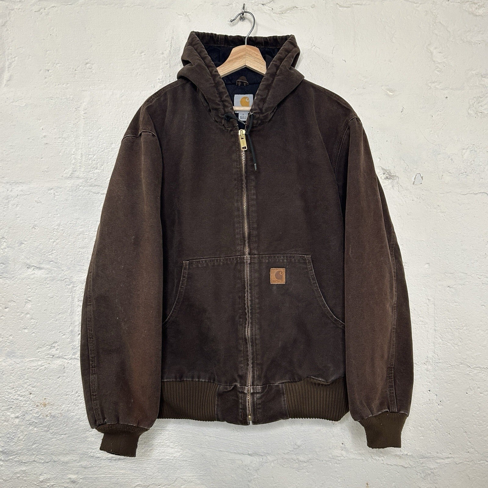 Vintage Faded Carhartt Hooded Active Jacket “Dark Brown” J130 DKB Men’s Large