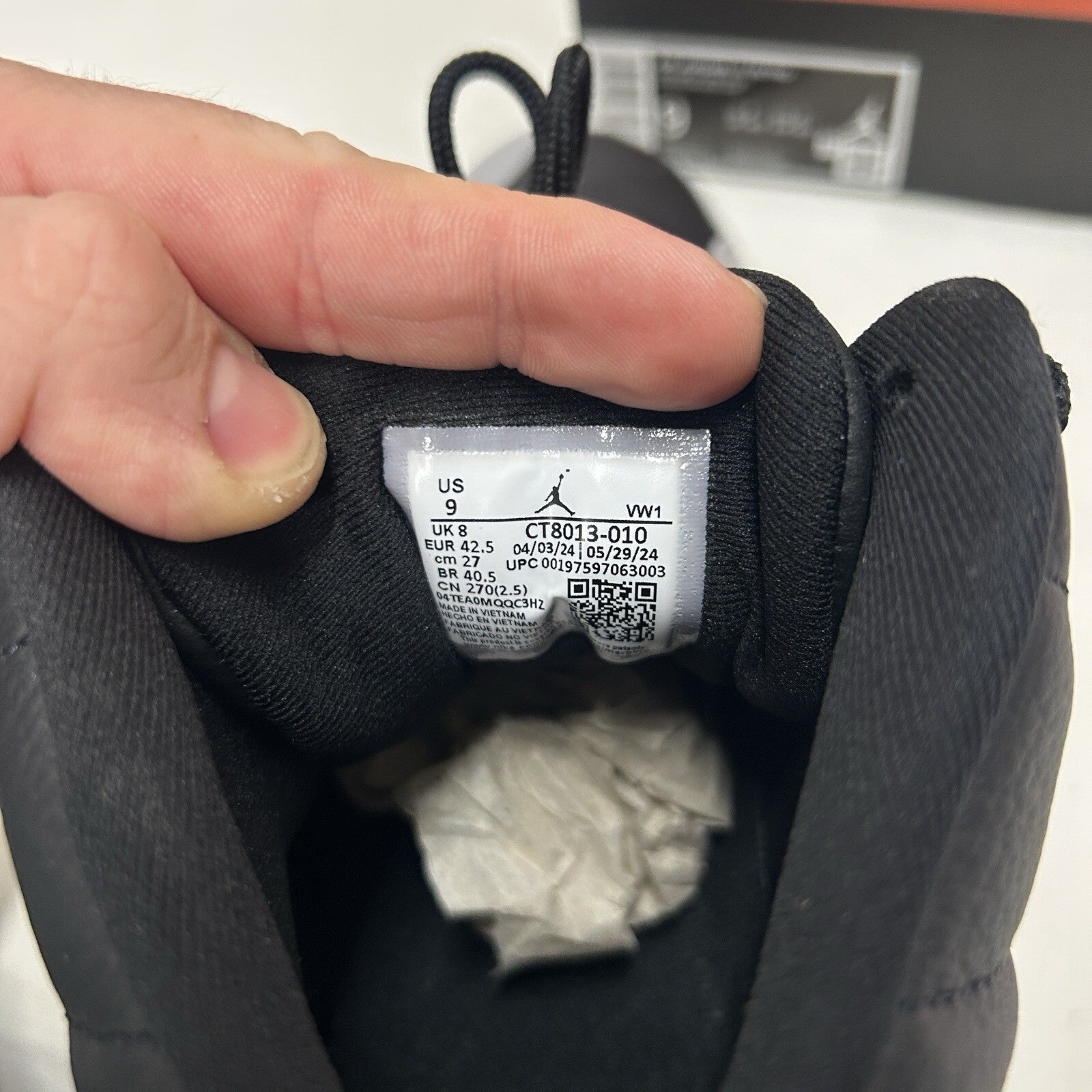 Nike Air Jordan 12 Retro “Barons/Black Wolf Grey White” CT8013-010 Men’s 9 New