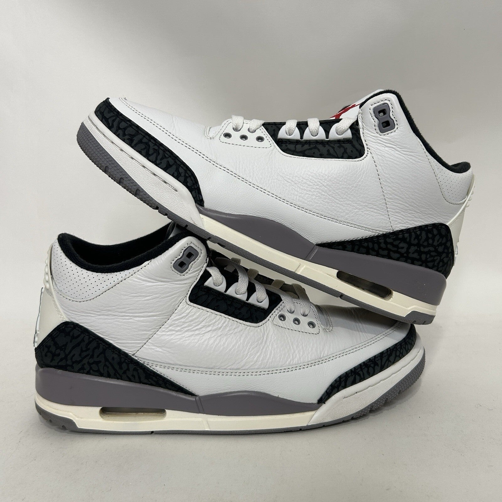 Nike Air Jordan 3 Retro “Cement Grey White Fire Red” CT8532-106 Men’s 11 Worn
