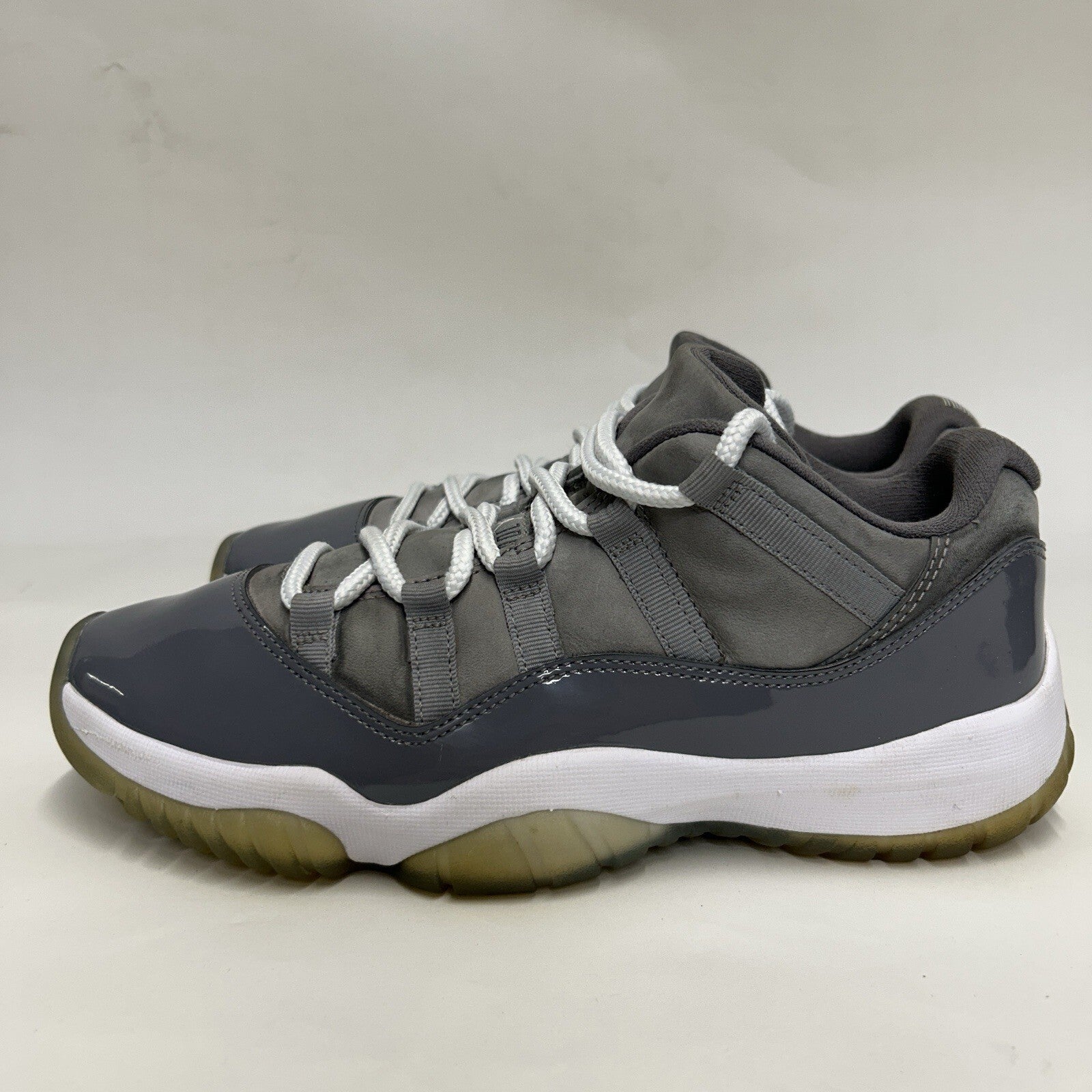 Nike Air Jordan 11 Retro Low “Cool Grey” 528895-003 Men’s 8.5 Worn