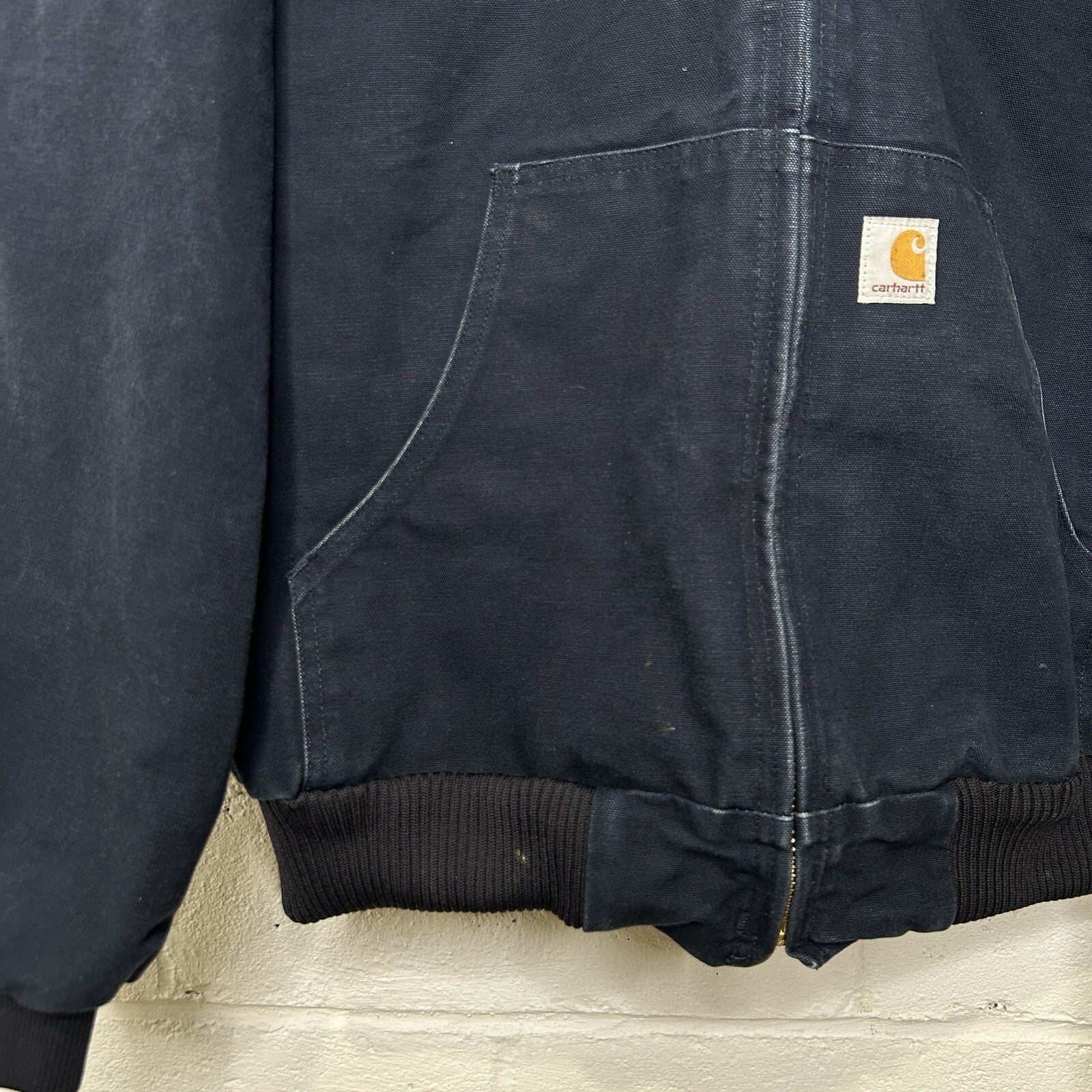 Carhartt Quilted Hooded Active Jacket “Dark Navy” J140 DNY Men’s Large