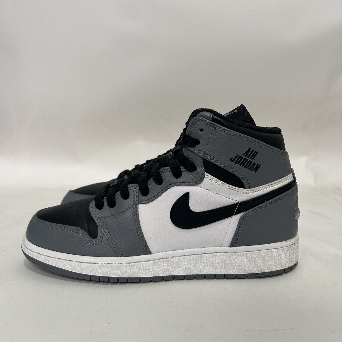 Nike Air Jordan 1 Retro High BG “Cool Grey”