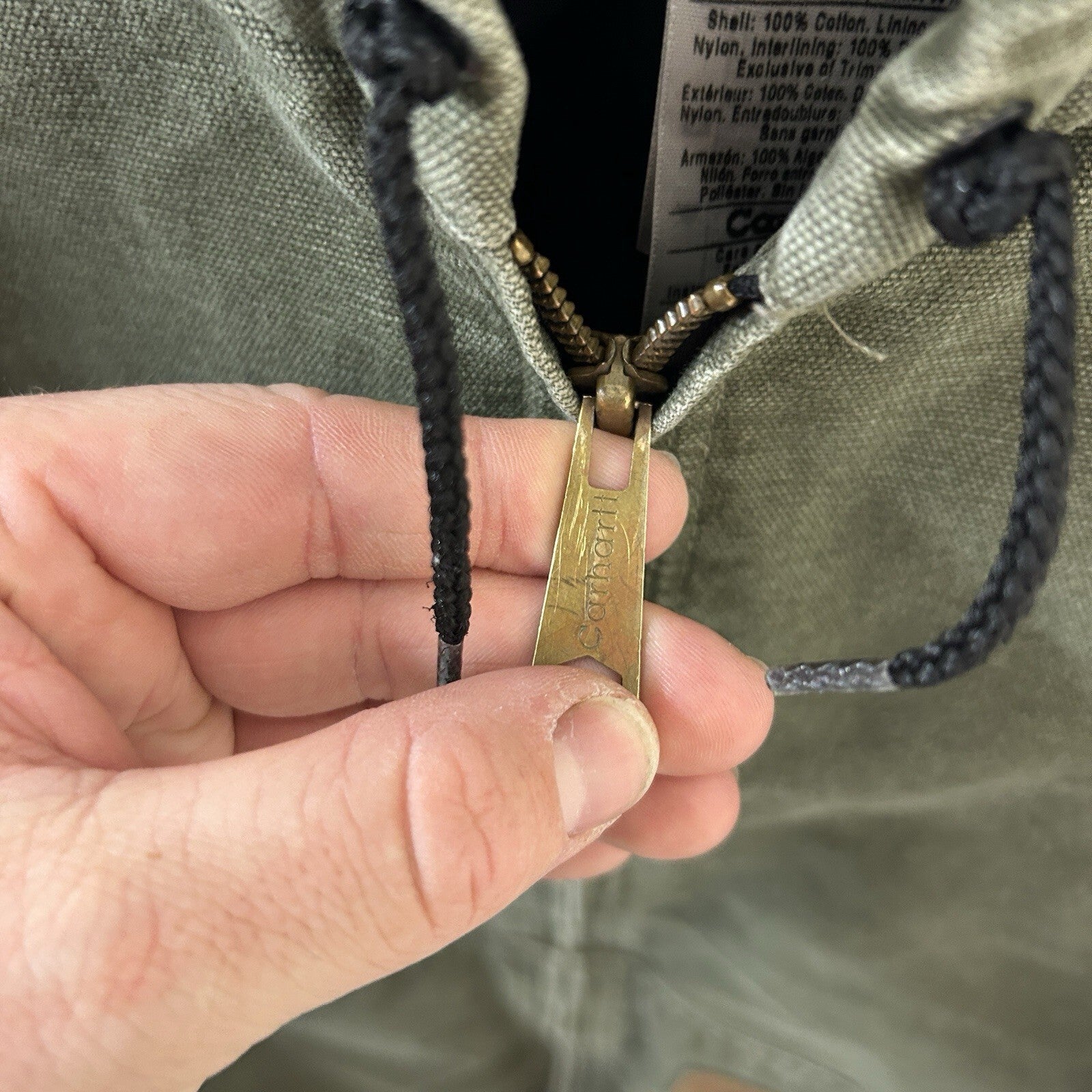 Vintage Carhartt Hooded Active Jacket “Light Olive” J270 LOV Men’s X-Large