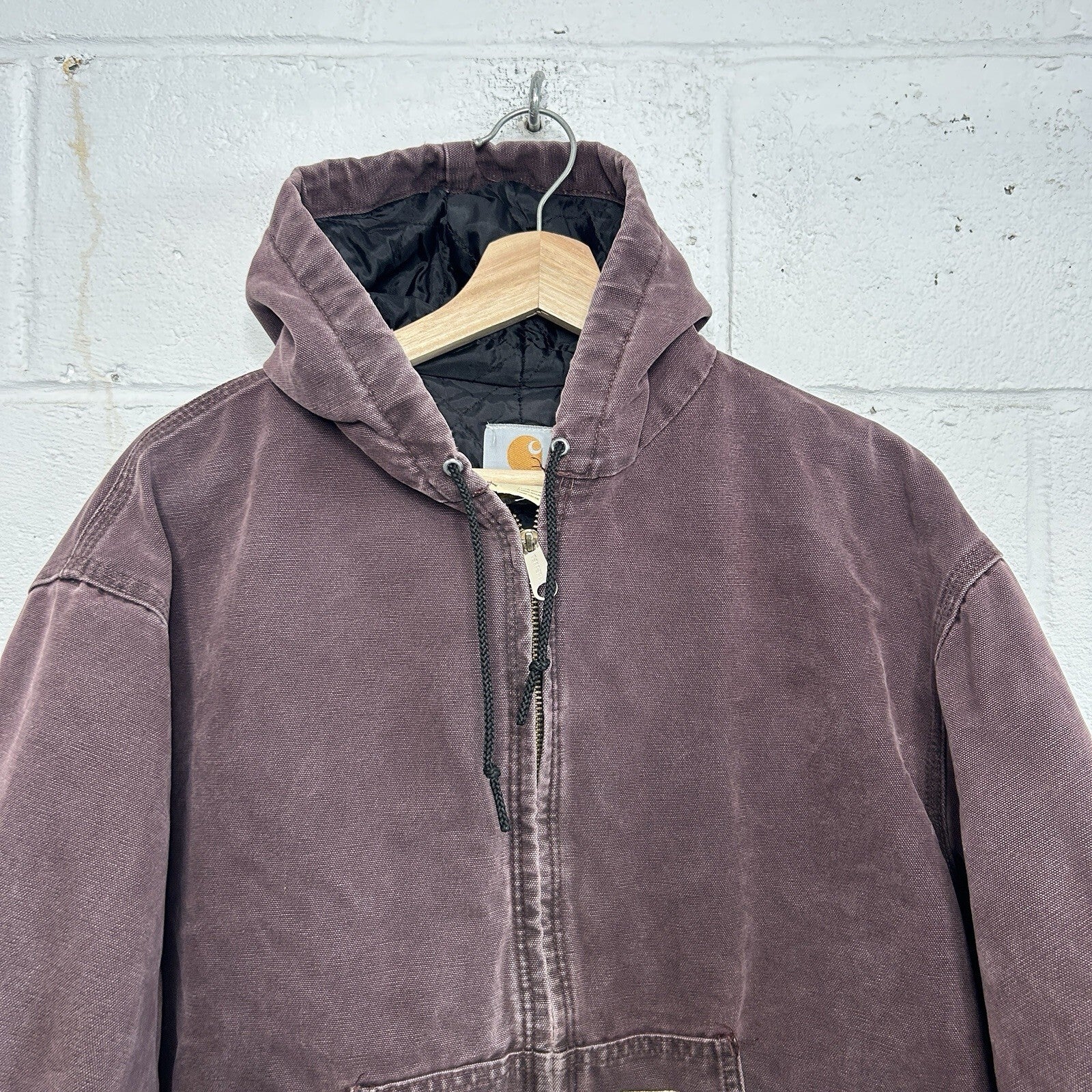 Vintage Carhartt Quilted Hooded Active Jacket “Burgundy/Wine” J06 BRG Men’s XL