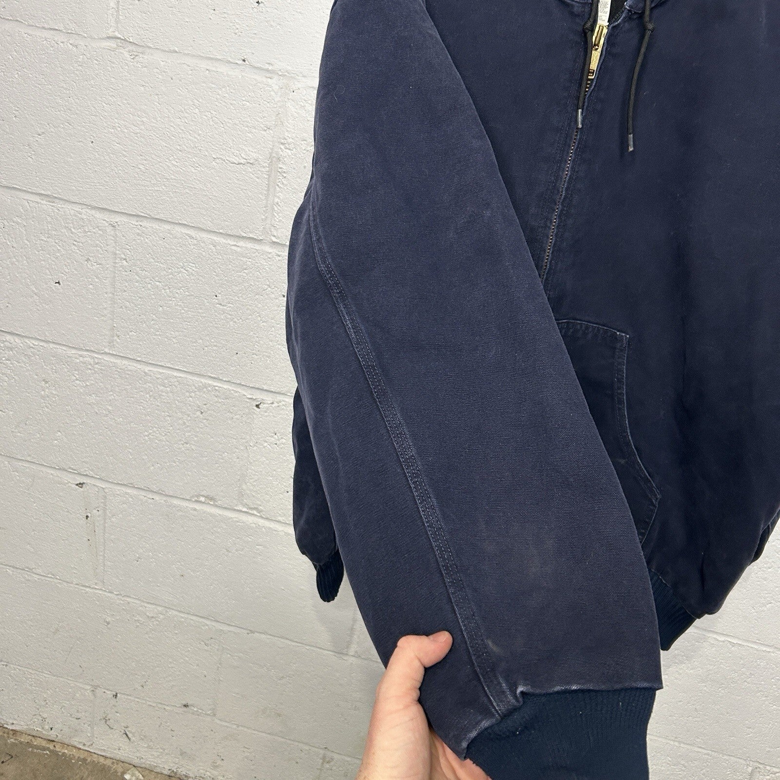 Vintage Carhartt Hooded Active Jacket “Midnight Blue” J130 MDT Men’s 2XL