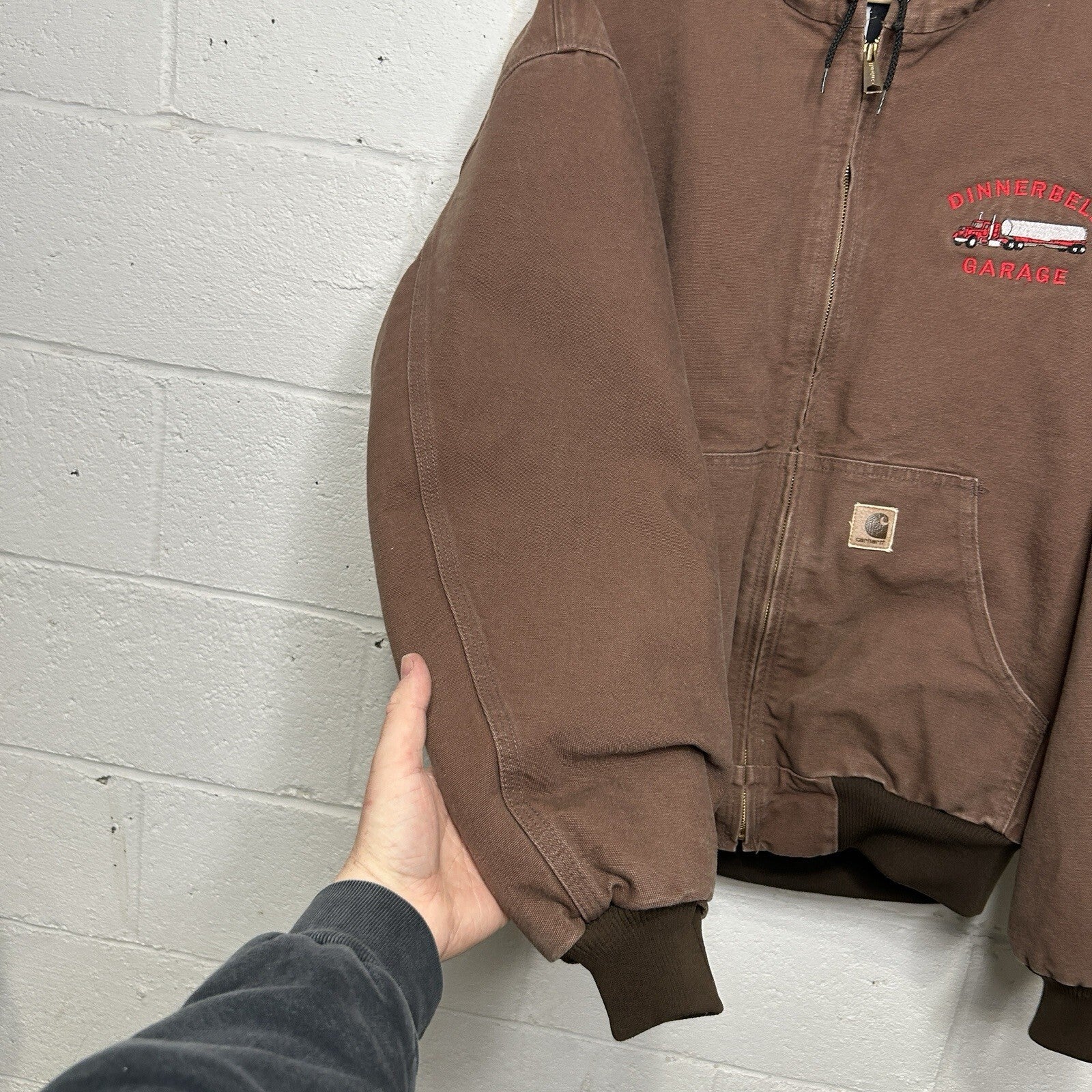 Vintage Carhartt Quilted Hooded Active Jacket “Chesnut” J269 CHT Men’s X-Large