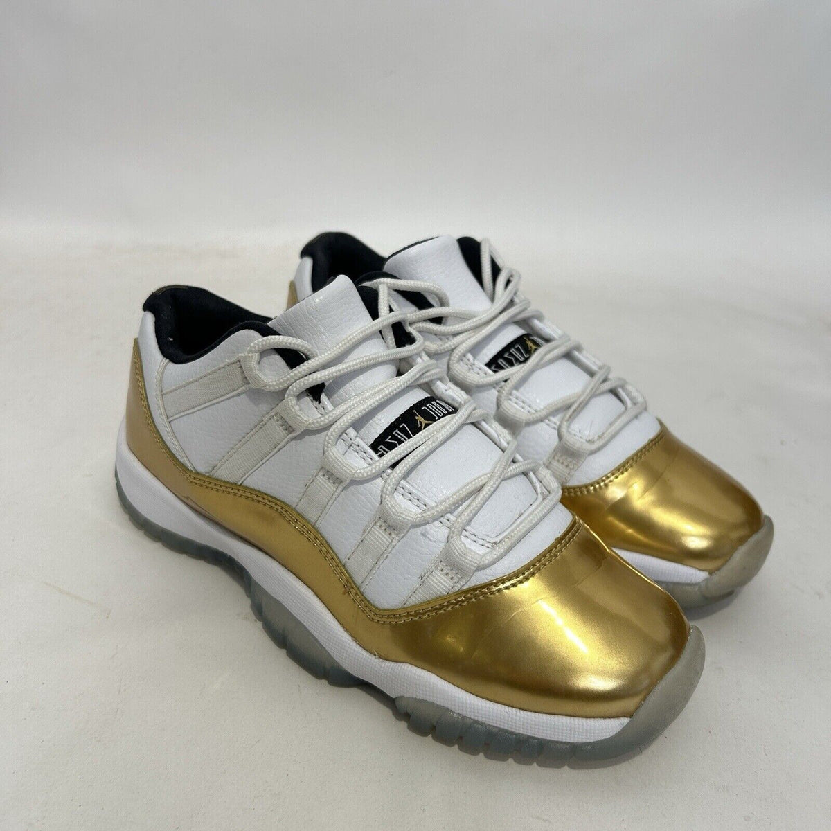 Nike Air Jordan 11 Retro Low GS “Closing Ceremony”