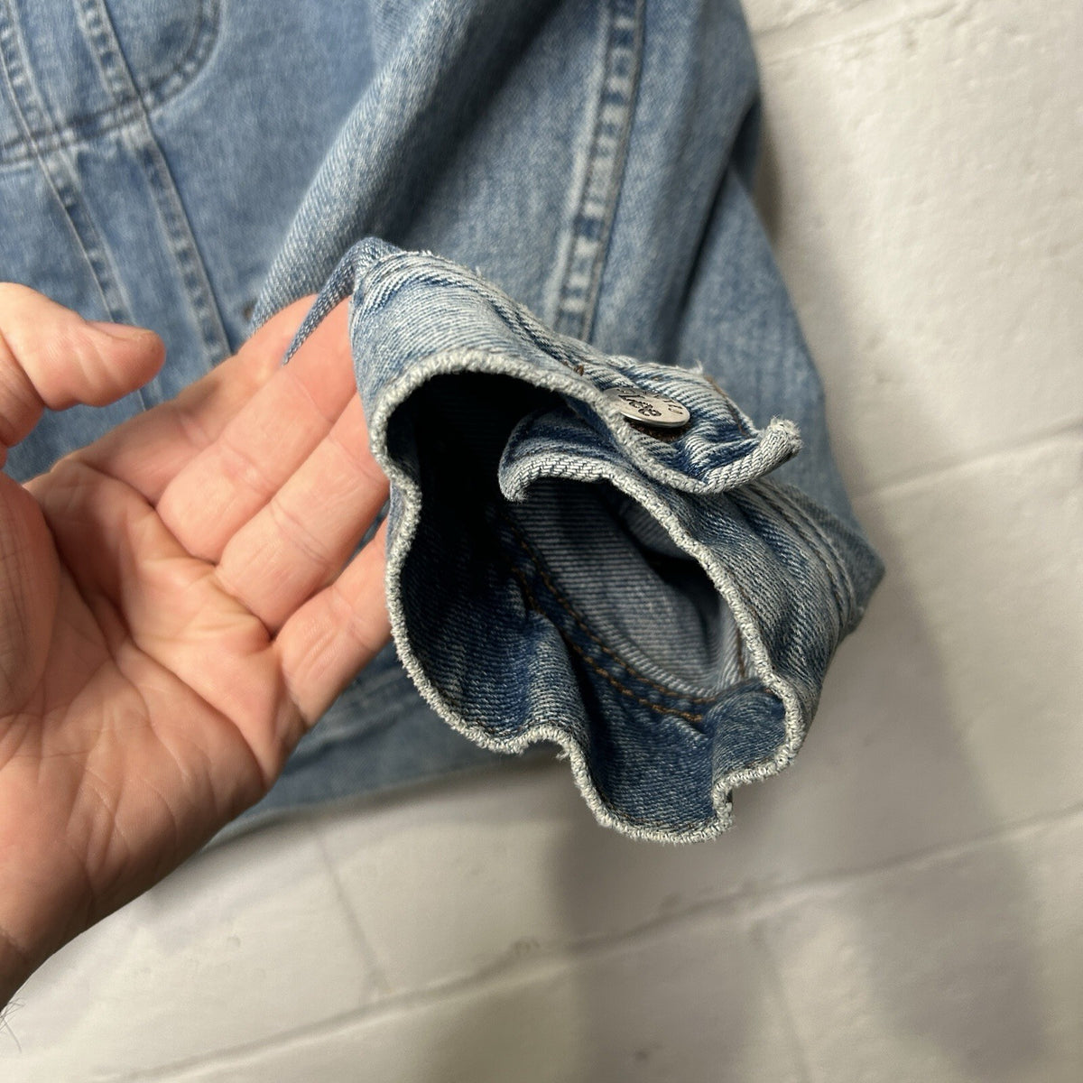 Vintage Lee Riveted Denim Trucker Jacket “Light Wash” Men’s X-Large Worn