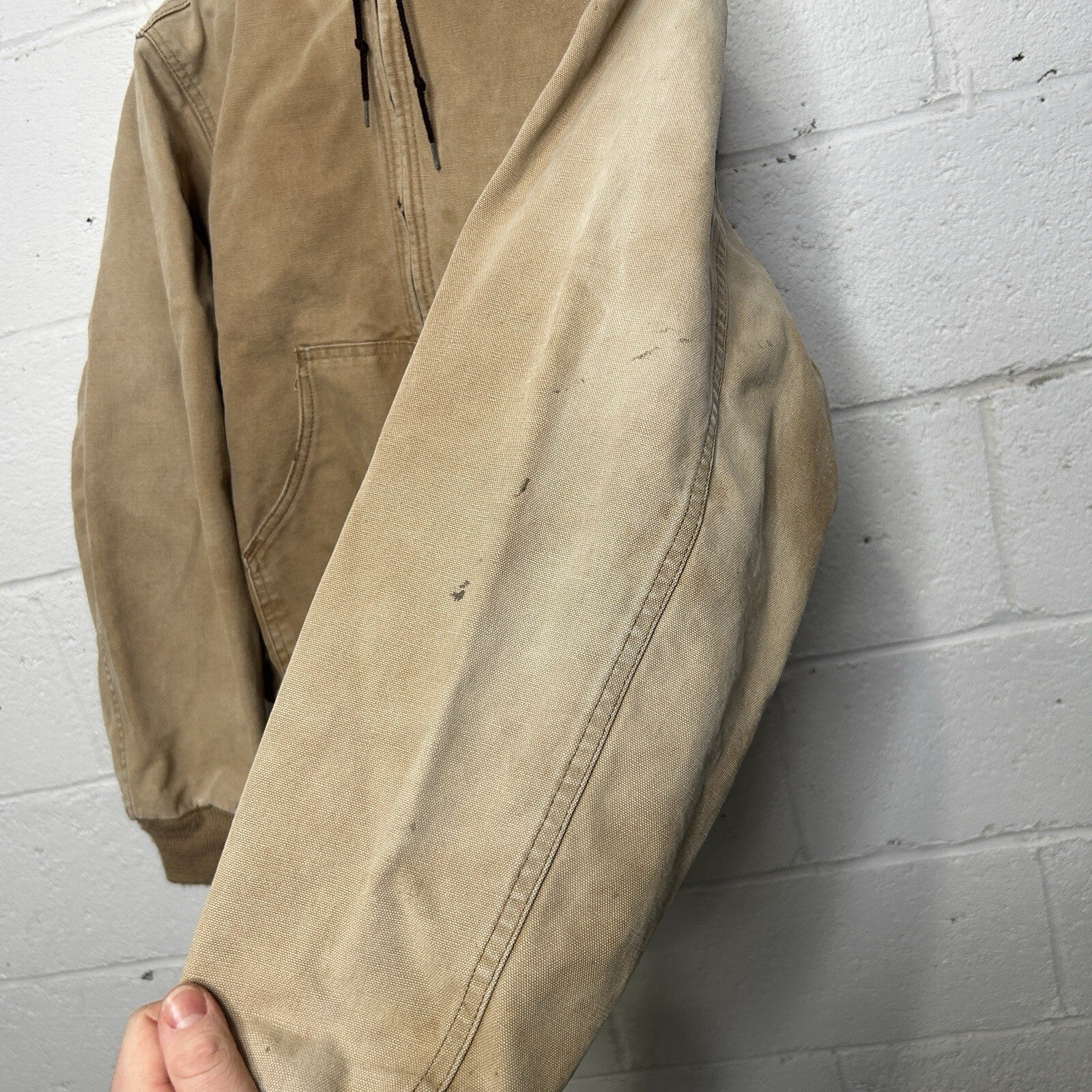 Vintage Carhartt Thermal-Lined Active Jacket “Tan” JR116 Made in USA Men’s M