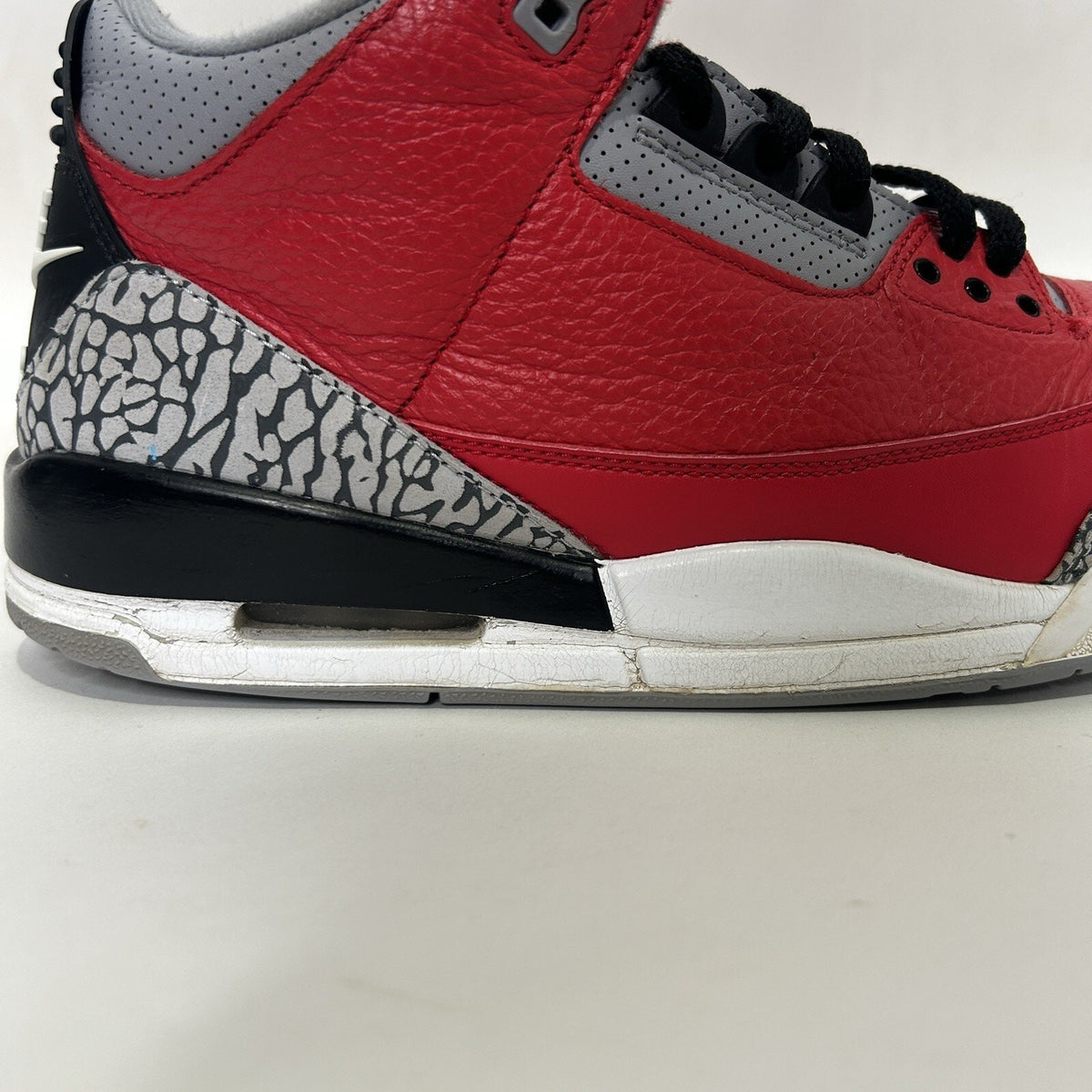 Nike Air Jordan 3 Retro SE “Unite/Red Black” CK5692-600 Men’s 10 Worn