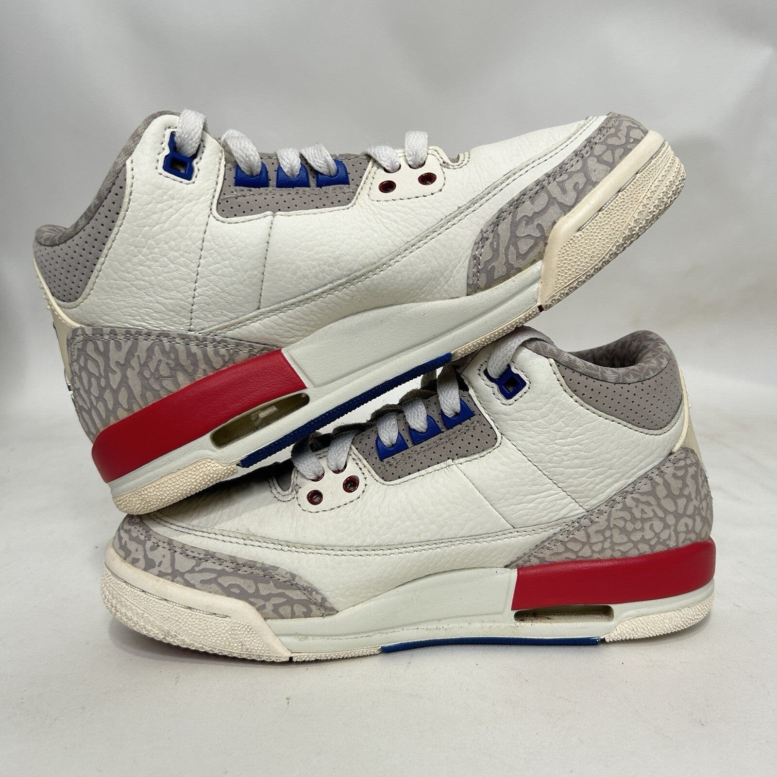 Nike Air Jordan 3 Retro GS “International Flight” 398614-140 5.5Y/Women’s 7