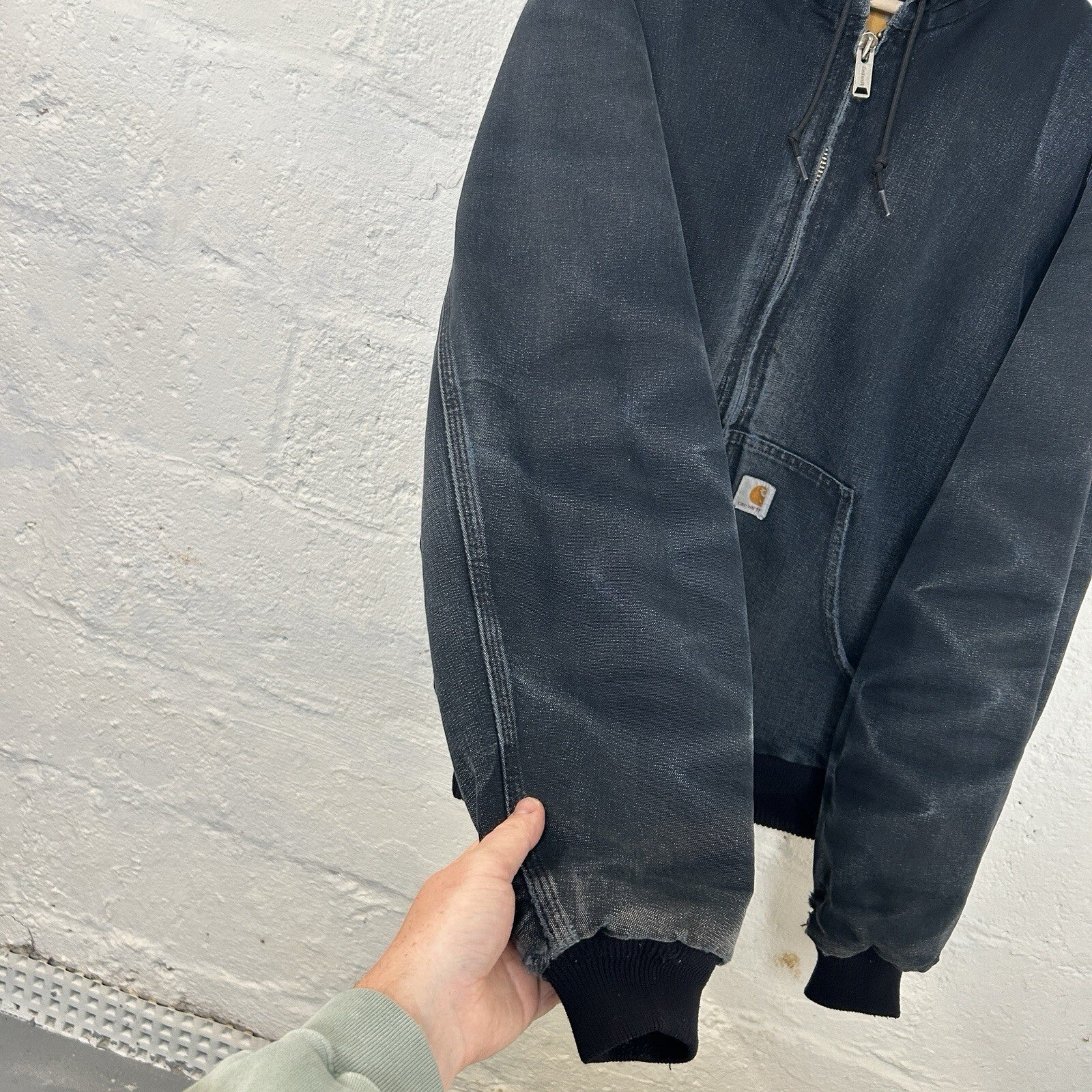Vintage Carhartt Quilted Hooded Active Jacket “Black” J140 BLK Men’s Large