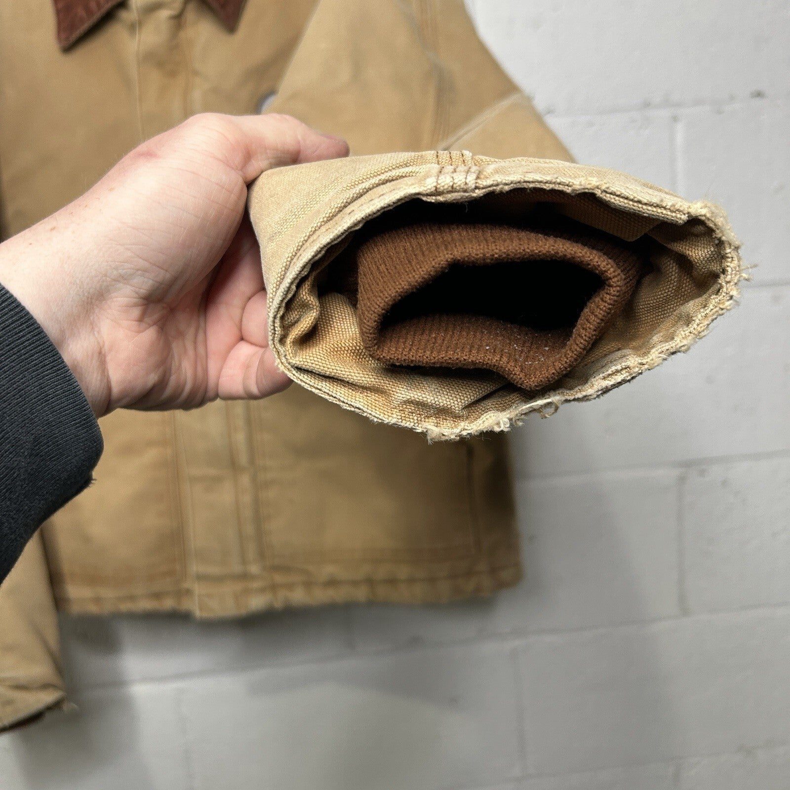 Carhartt Quilted Traditional Artic Jacket “Brown” J002 BRN Men’s Large