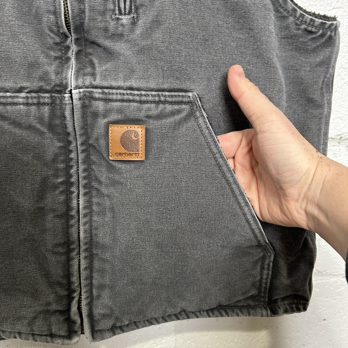 Carhartt Sandstone Sherpa-Lined Vest “Gravel” V33 GVL