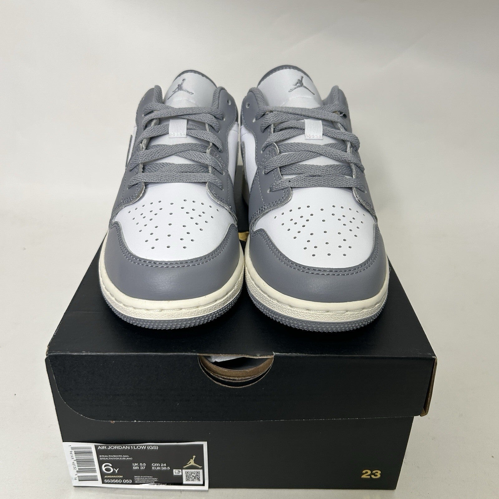 Nike Air Jordan 1 Low Retro (GS) “Stealth Grey/White-Sail” 553560-053 6Y/7.5W