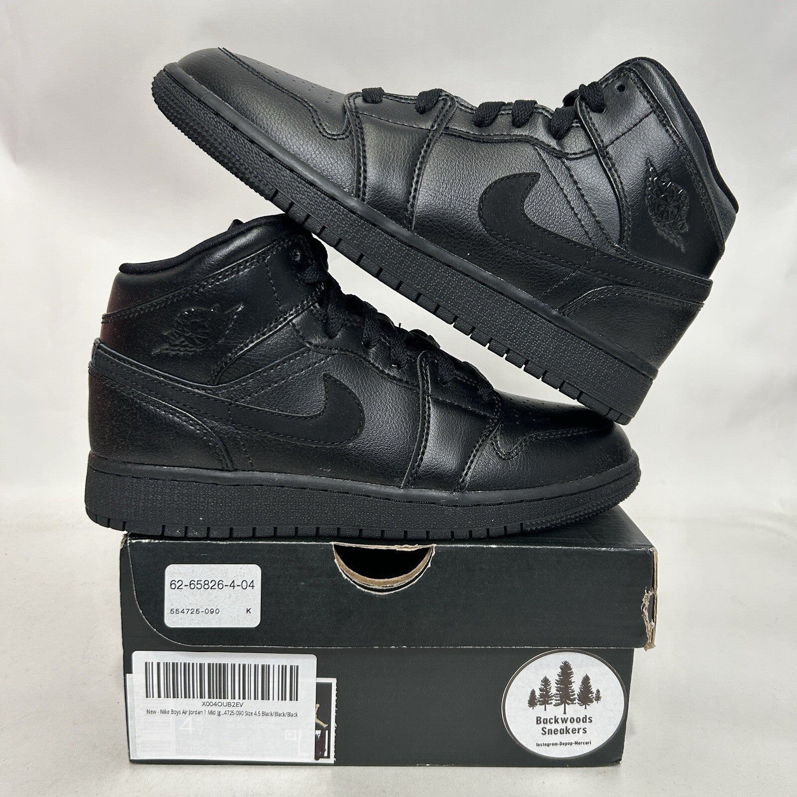 Nike Air Jordan 1 Mid GS “Deep Black Nubuck Swoosh” 554725-090 4.5Y/Women’s 6