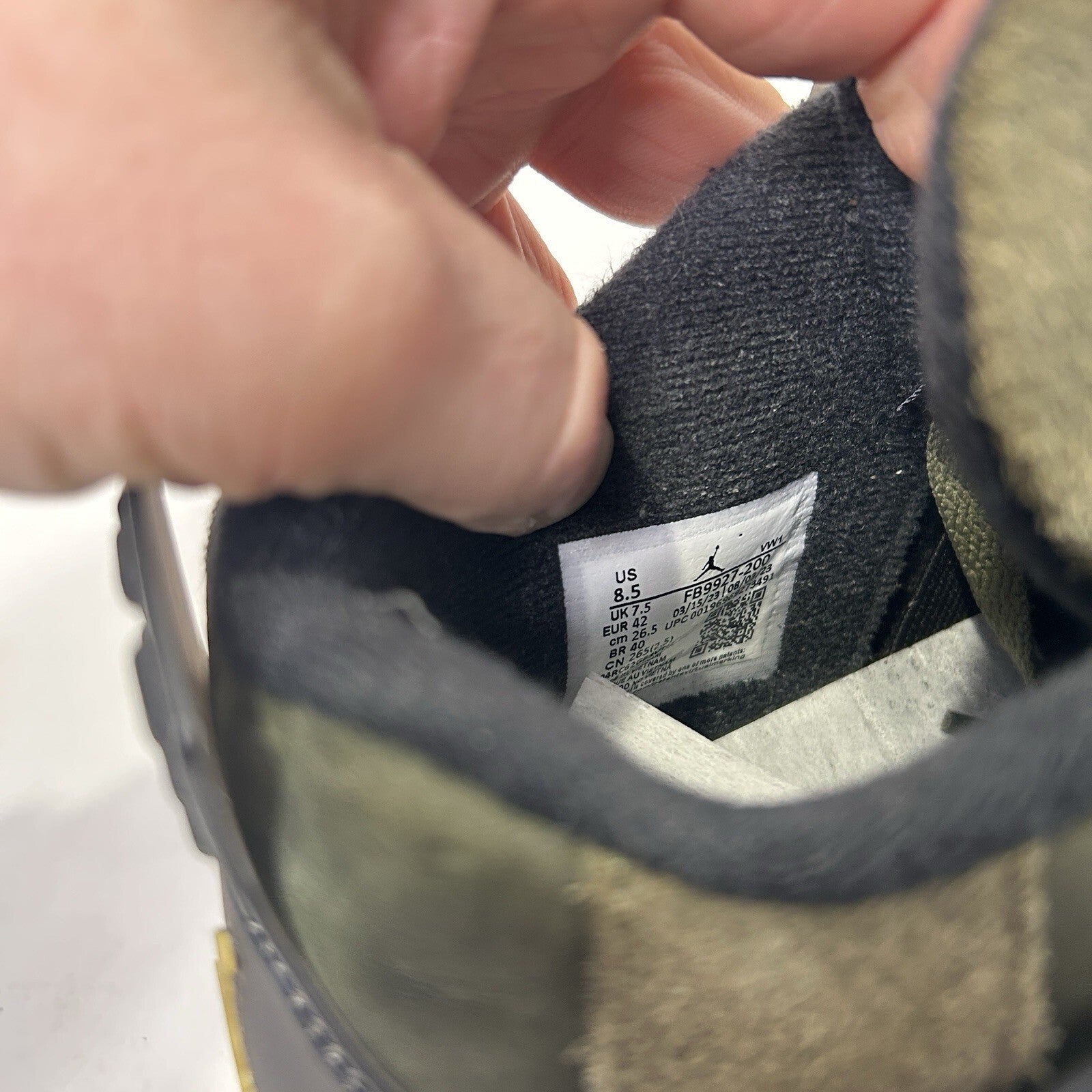 Nike Air Jordan 4 Retro SE Craft “Olive” FB9927-200 Men’s 8.5 Worn