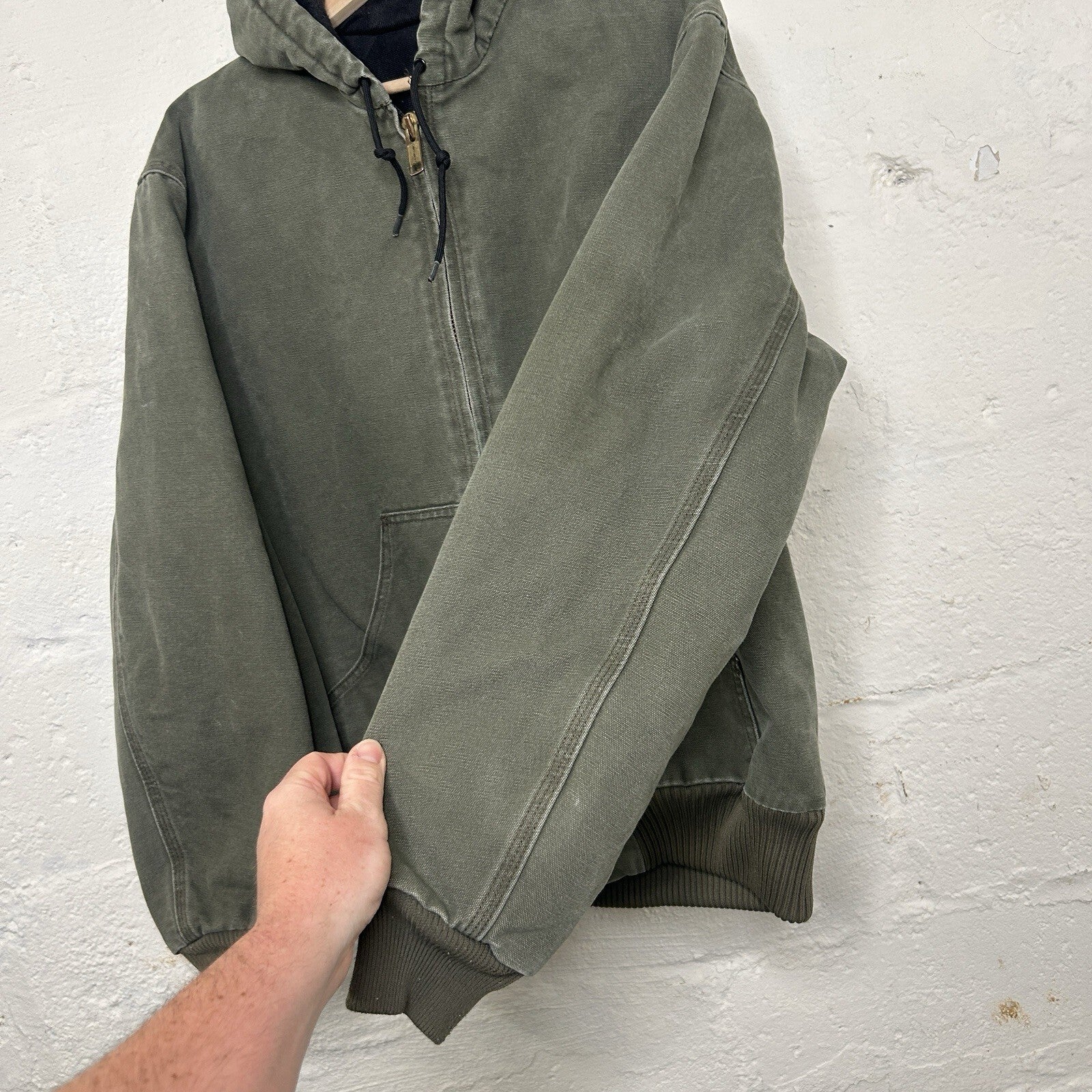 Vintage Carhartt Quilted Active Jacket “Army Green” J130 ARG Men’s Medium