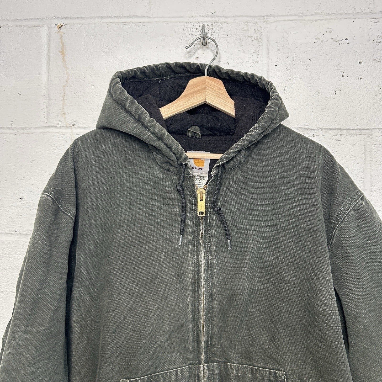Vintage Carhartt Quilted Hooded Active Jacket “Moss” J130 MOS Men’s X-Large