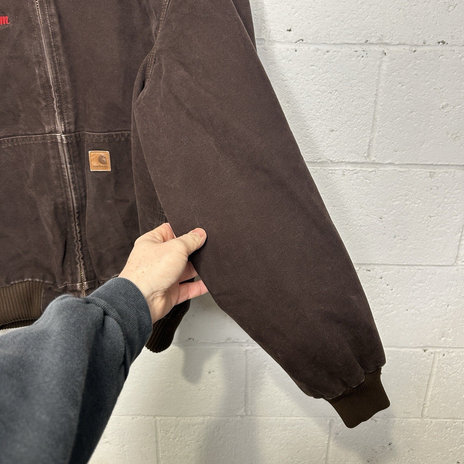 Vintage Carhartt Hooded Active Jacket “Dark Brown” J130 DKB Men’s Large Worn