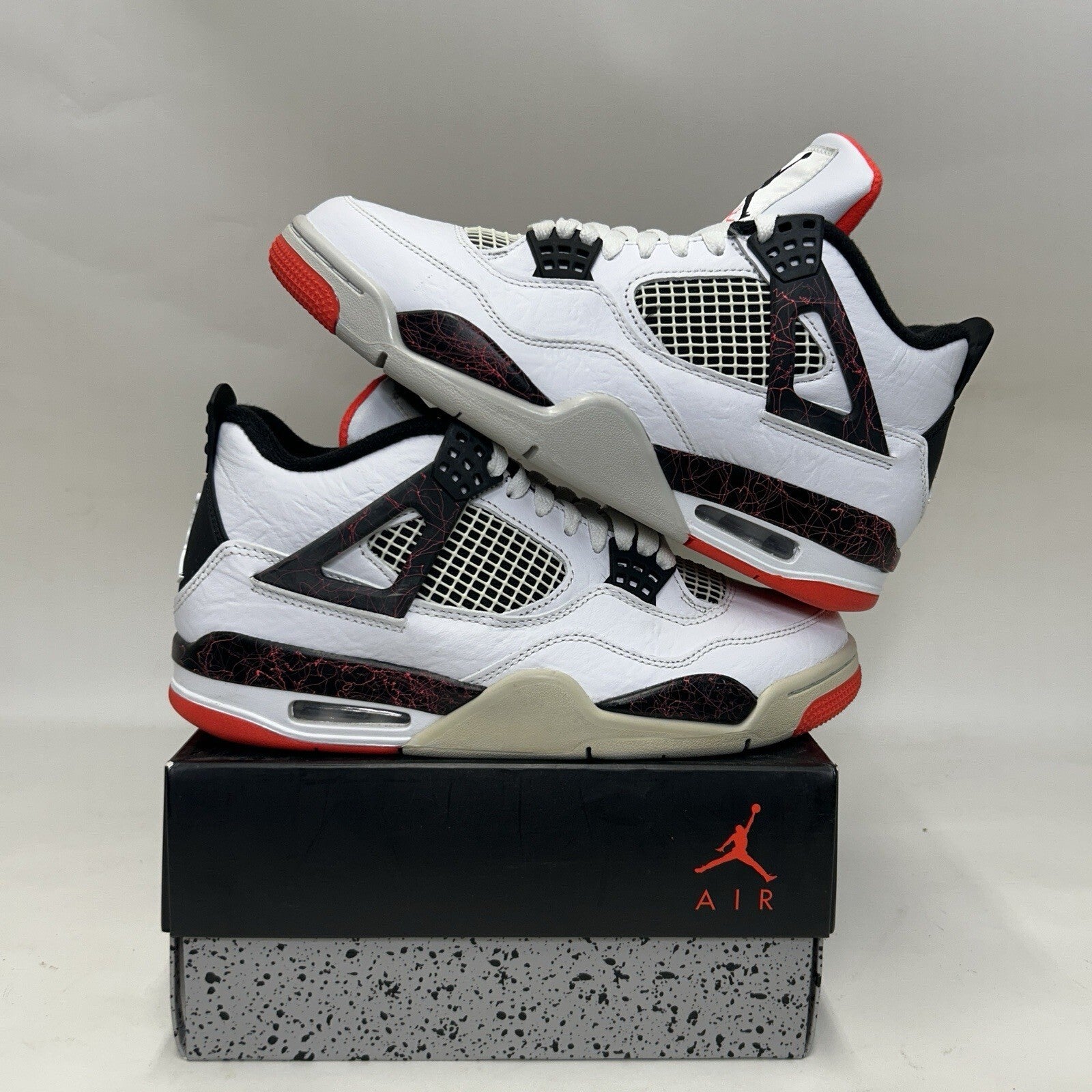 Nike Air Jordan 4 Retro “Flight Nostalgia/Pale Citron” 308497-116 Men’s 8.5 Worn