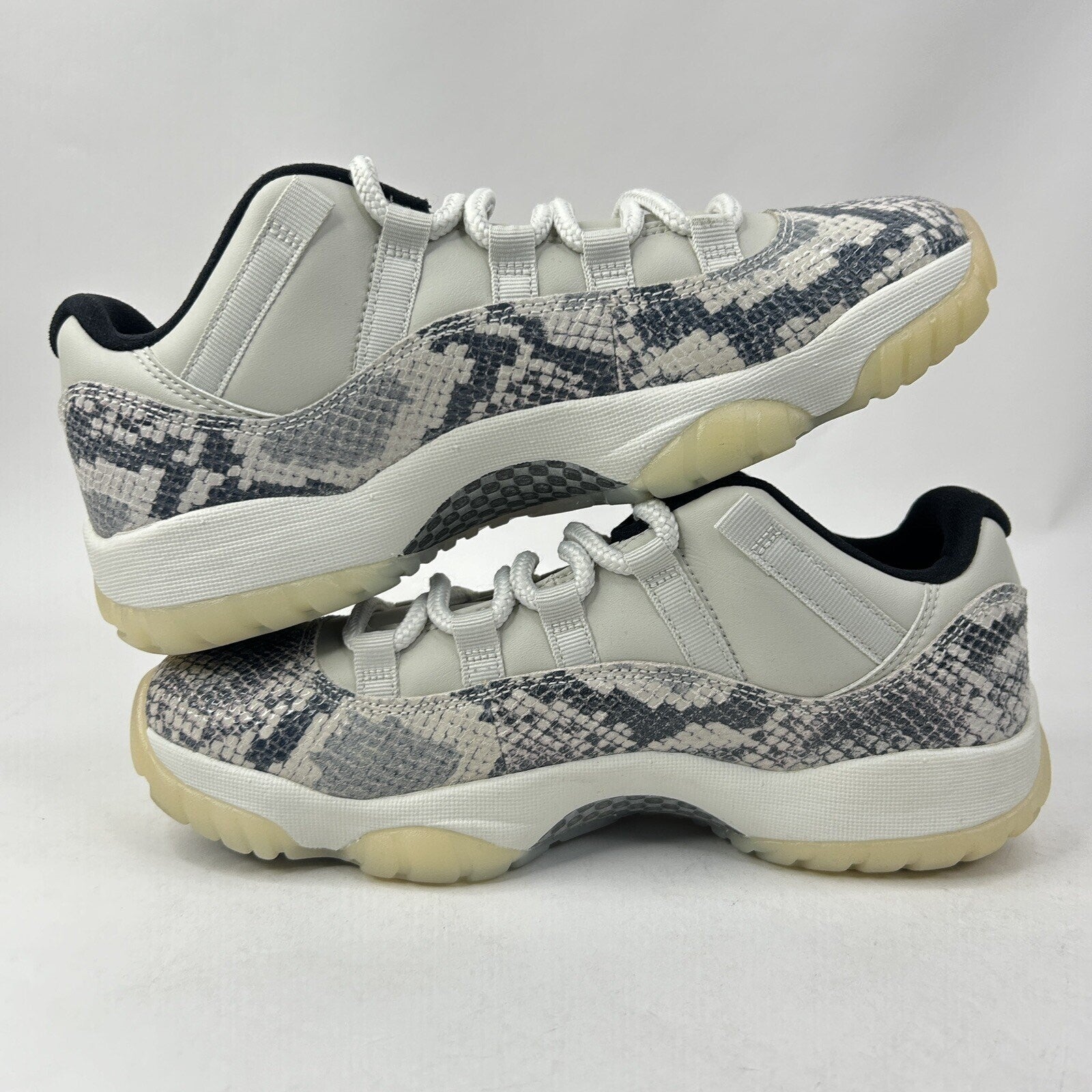 Nike Air Jordan 11 Low Retro “Light Bone Snakeskin” CD6846-002 Men’s 8 Worn