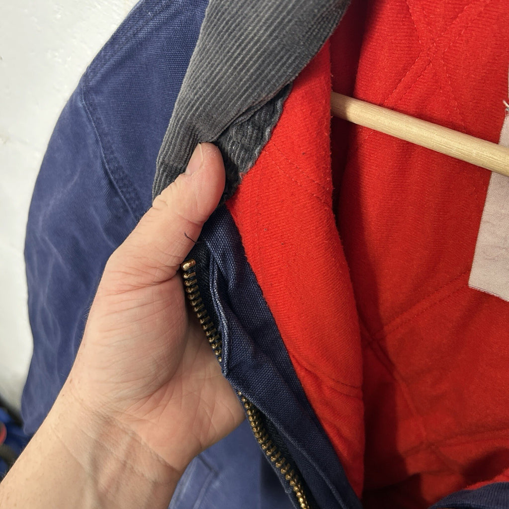 Vintage Carhartt Quilted Santa Fe Jacket “Navy” JQ2102 Men’s Large