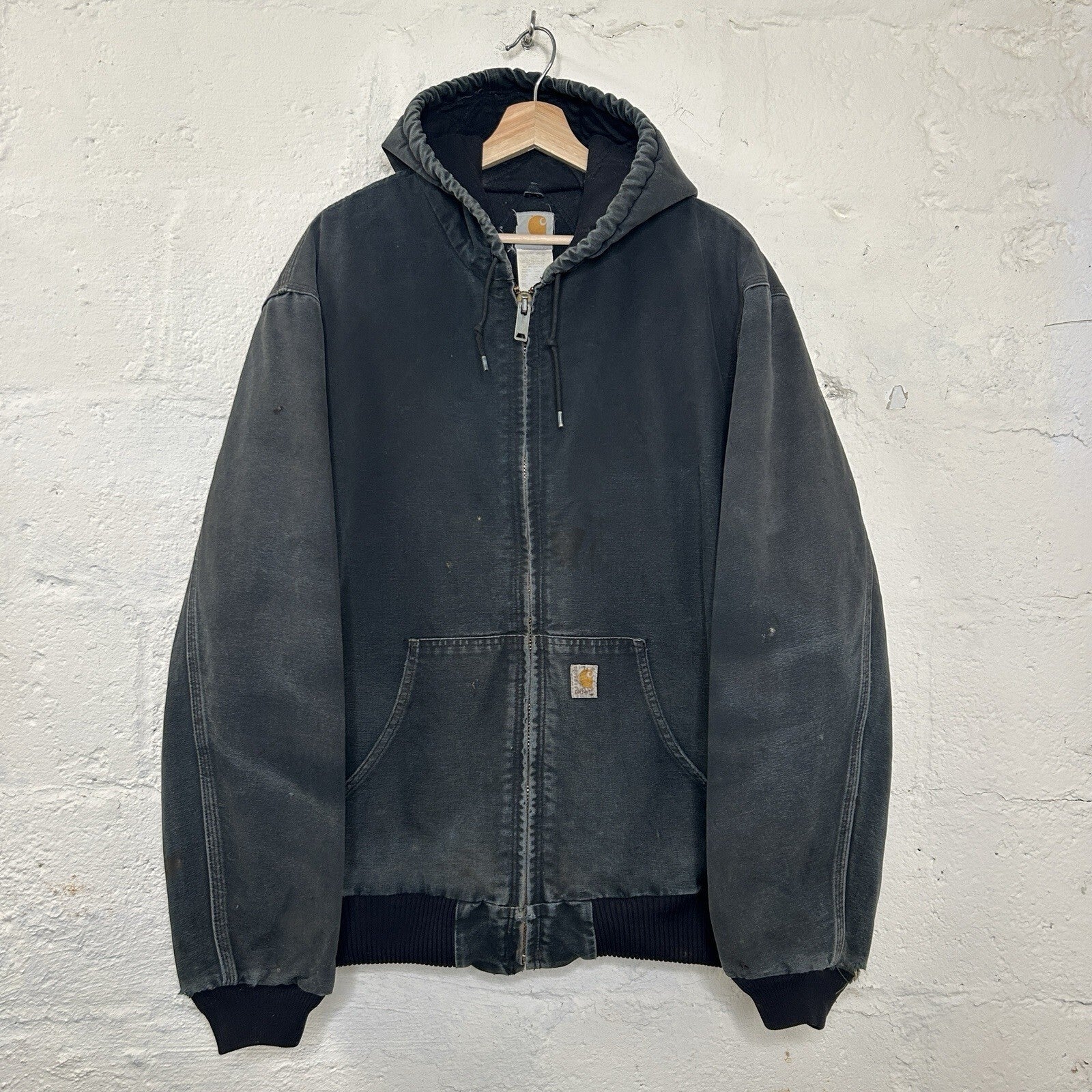 Vintage Faded Carhartt Quilted Active Jacket “Black” J140 BLK Men’s X-Large